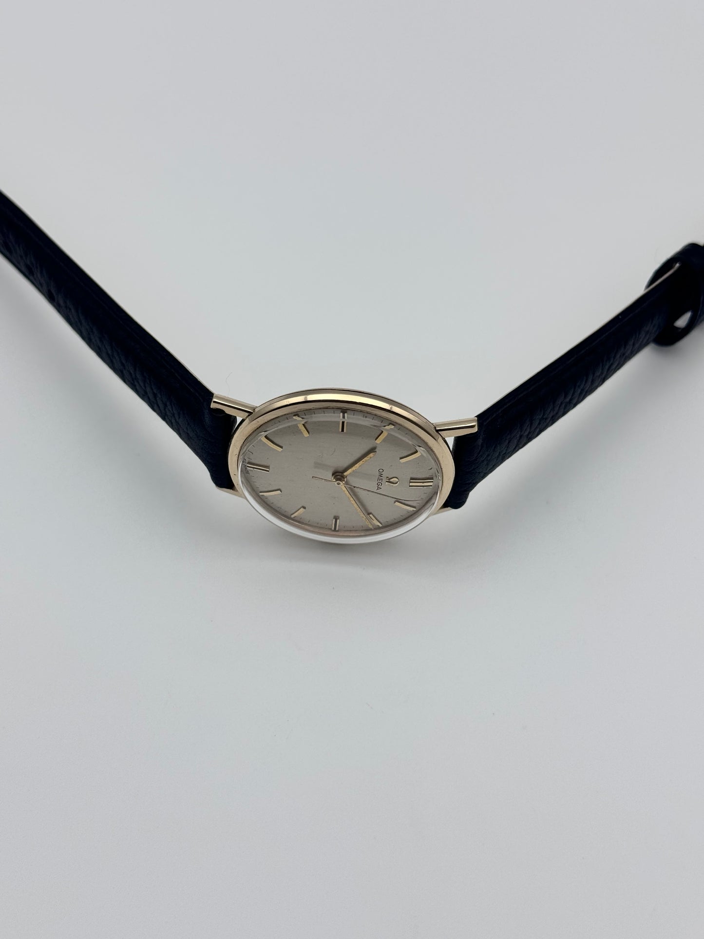 Omega Geneve Manual Wind  9ct Gold - 131.5016