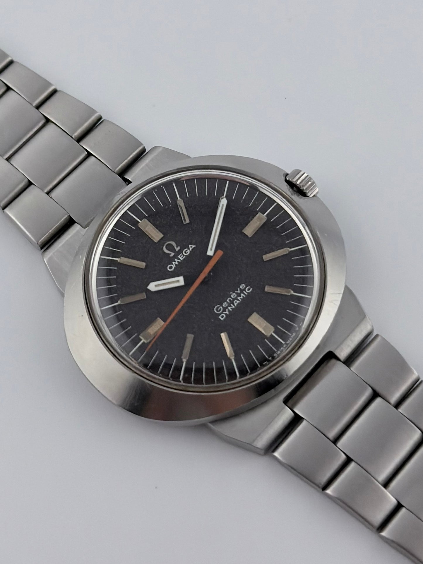 Omega Geneve Dynamic Manual Wind 135.033