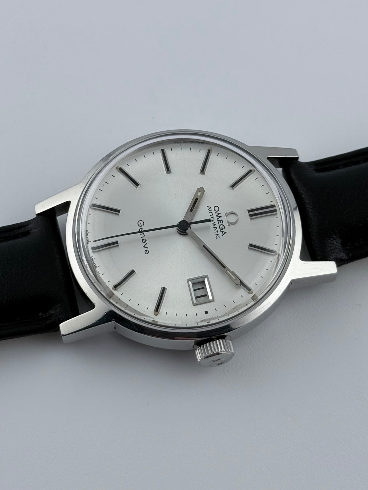 Omega Geneve Automatic Date 166.098 - Box and Papers