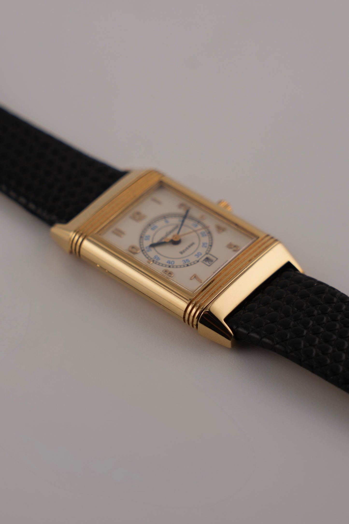 Jaeger-LeCoultre Reverso Quartz 250.1.11 - 18k - Cream Arabic Dial - Box and Papers