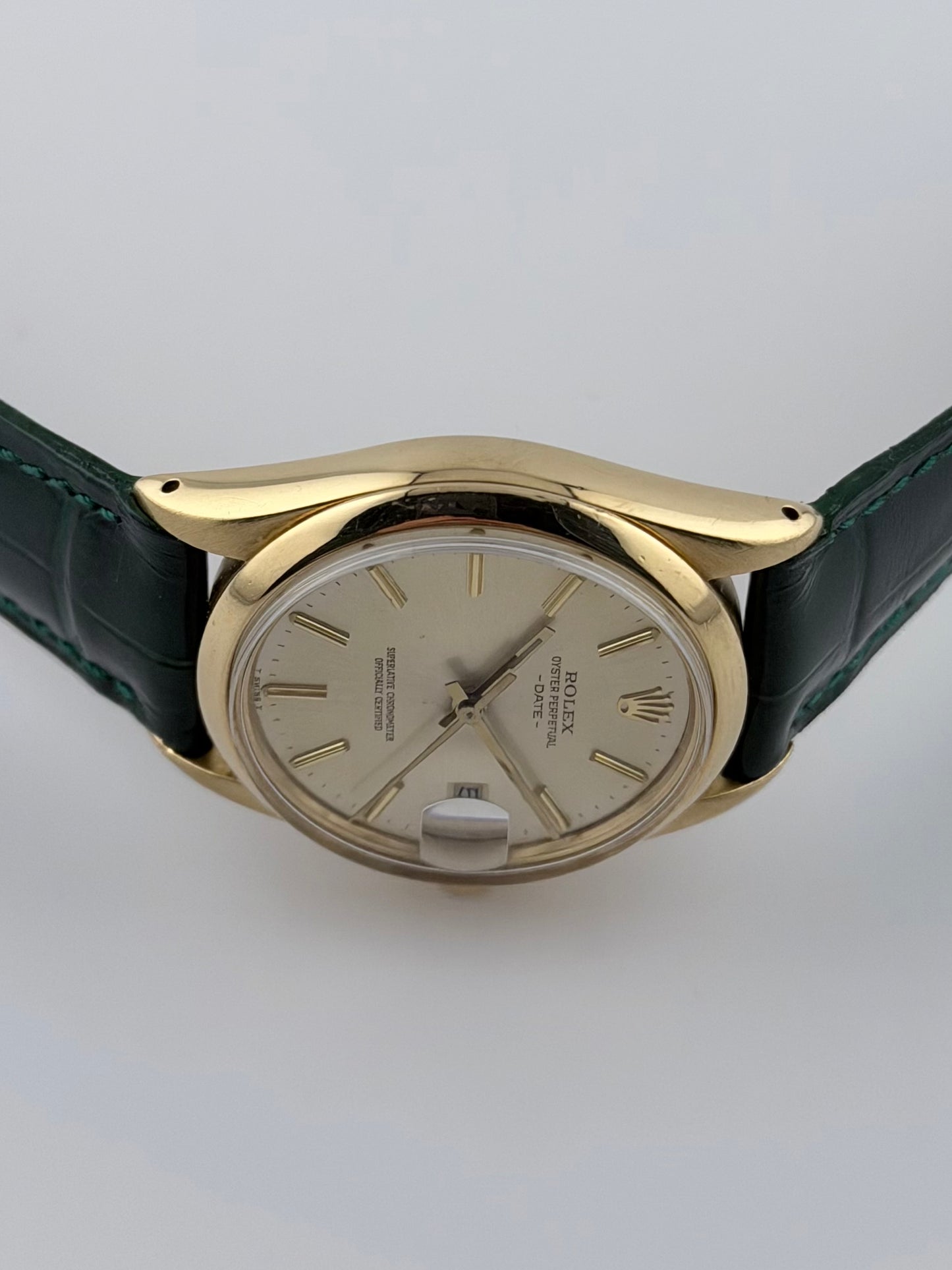Rolex Oyster Perpetual Date Automatic - 1500/8 18kt Gold