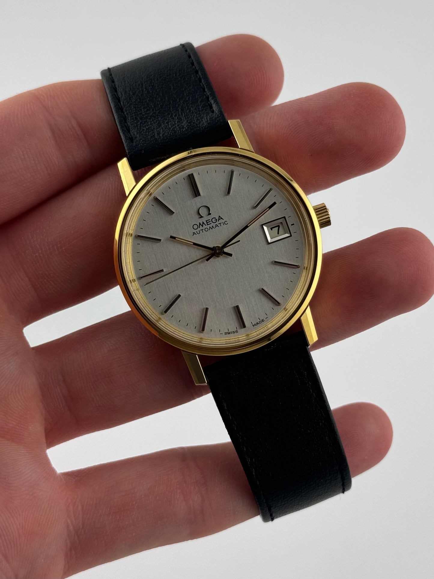 Omega Automatic Date 166.0202 - Box and papers - New Old Stock
