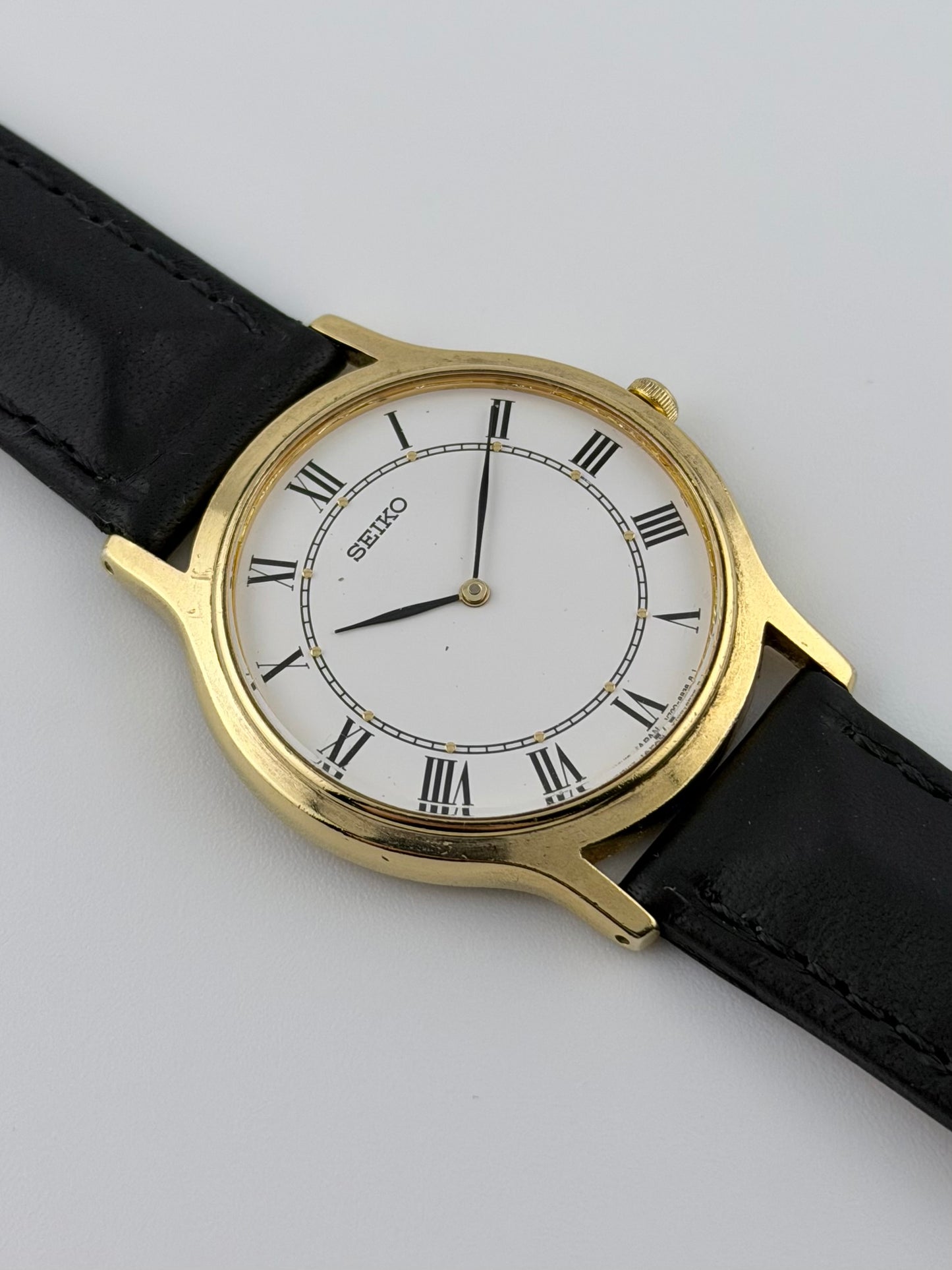 Seiko Quartz Dress Watch - V700-8A13