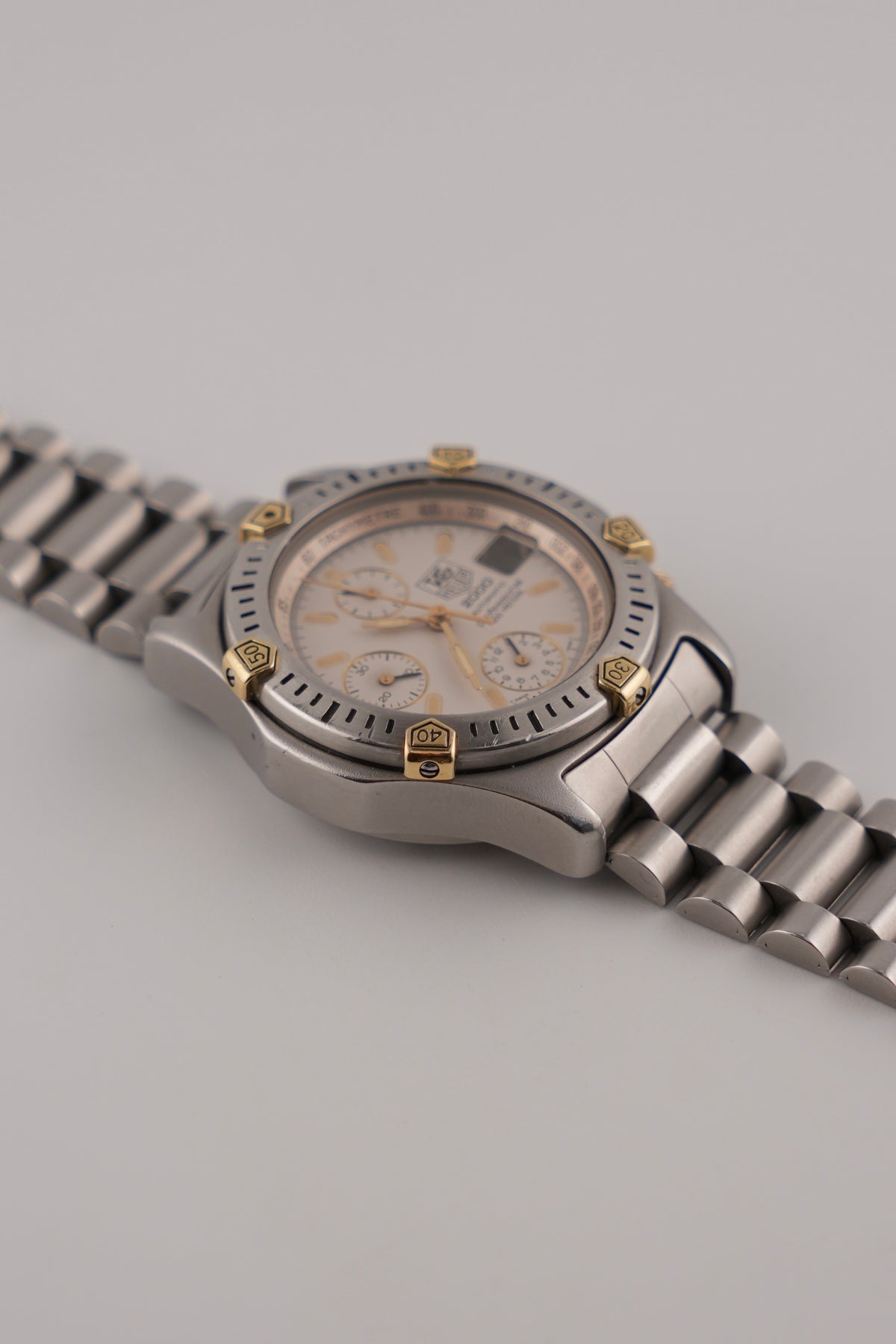 Tag Heuer 2000 Automatic Date Professional 200m - 165.806