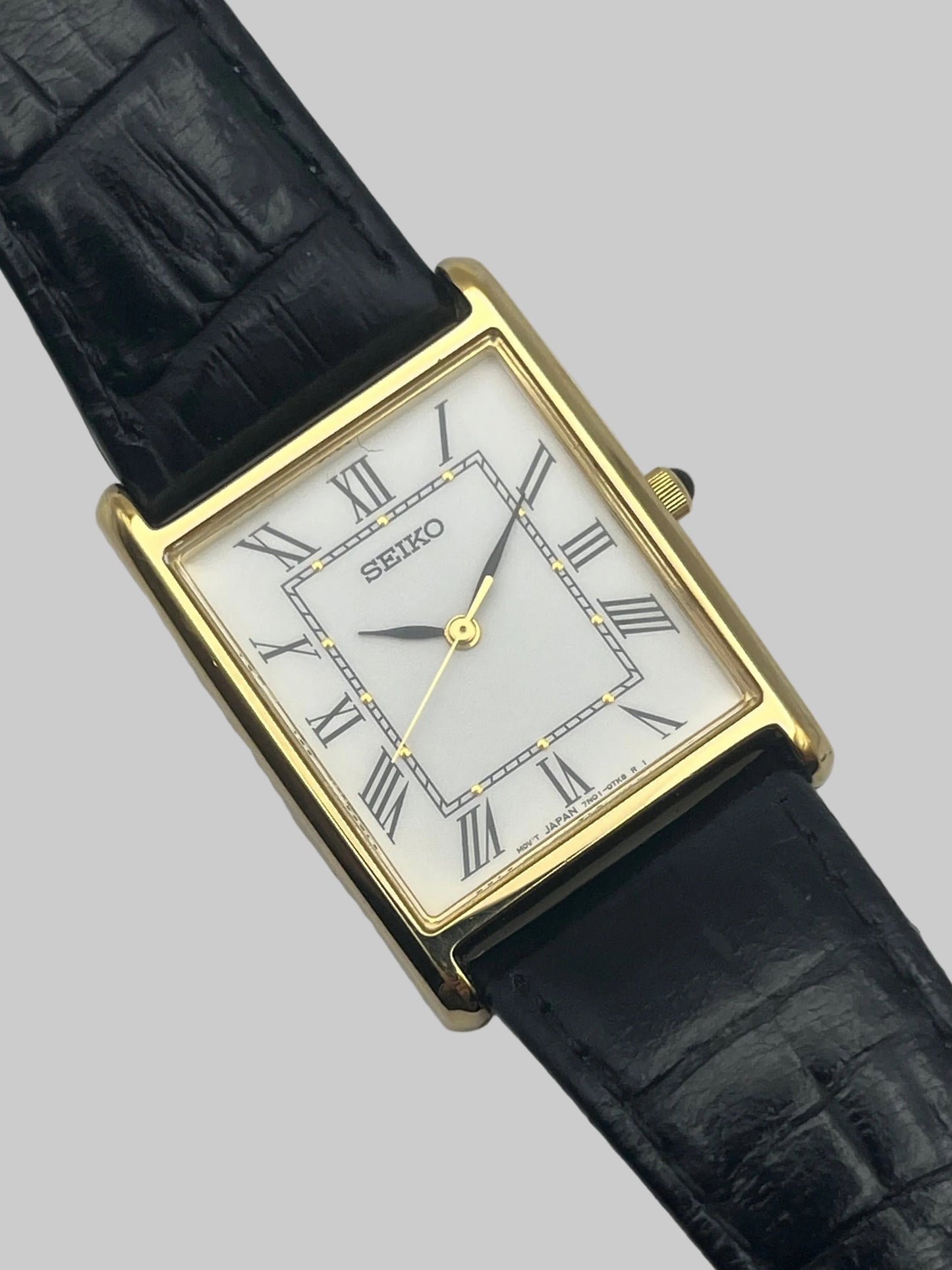 Seiko Tank Quartz - 7N01-0EZ0 papers