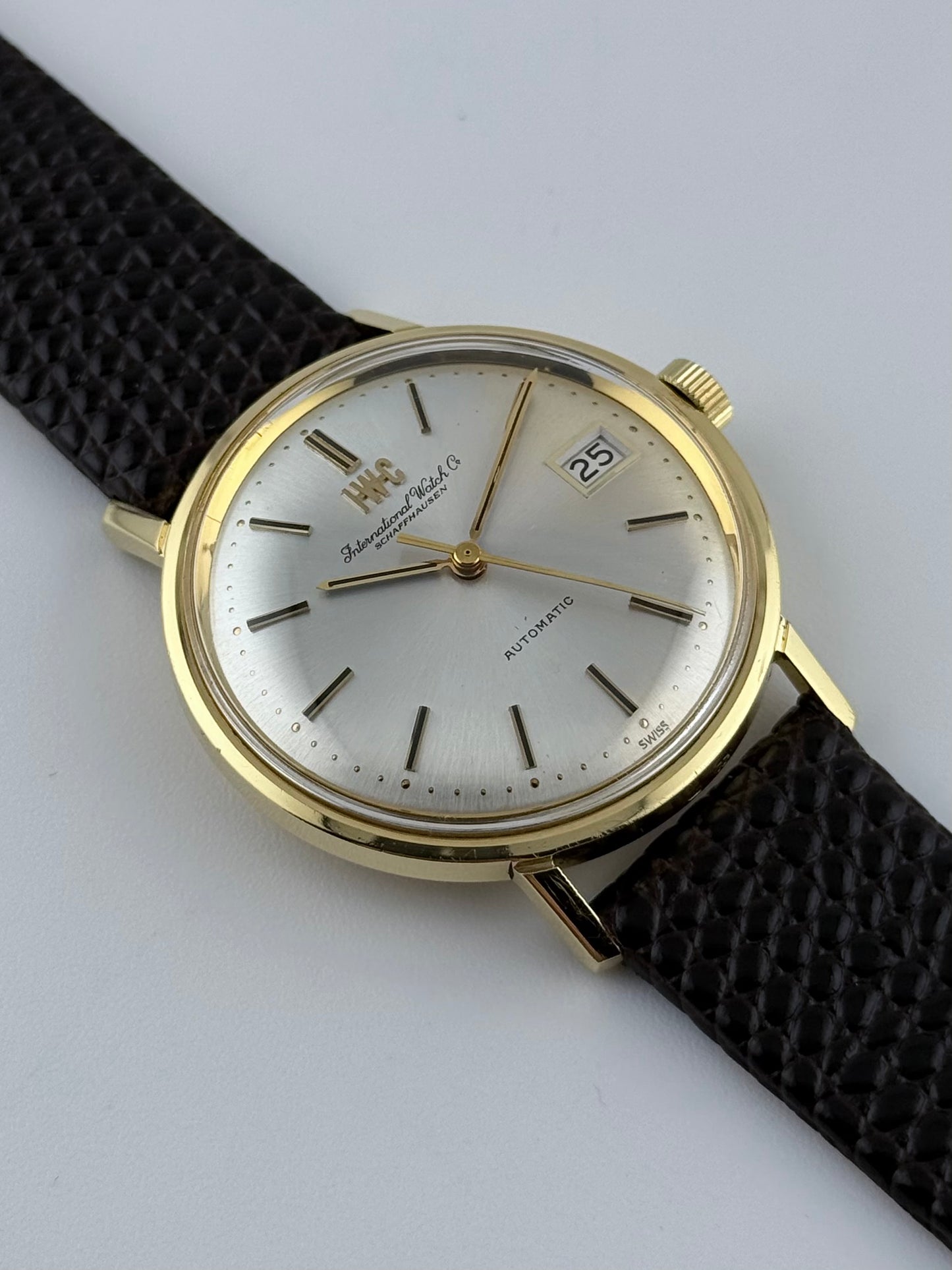 IWC Shaffhausen Automatic Date - 1818 - 18ct Gold- “Fish Crown” - OG Box