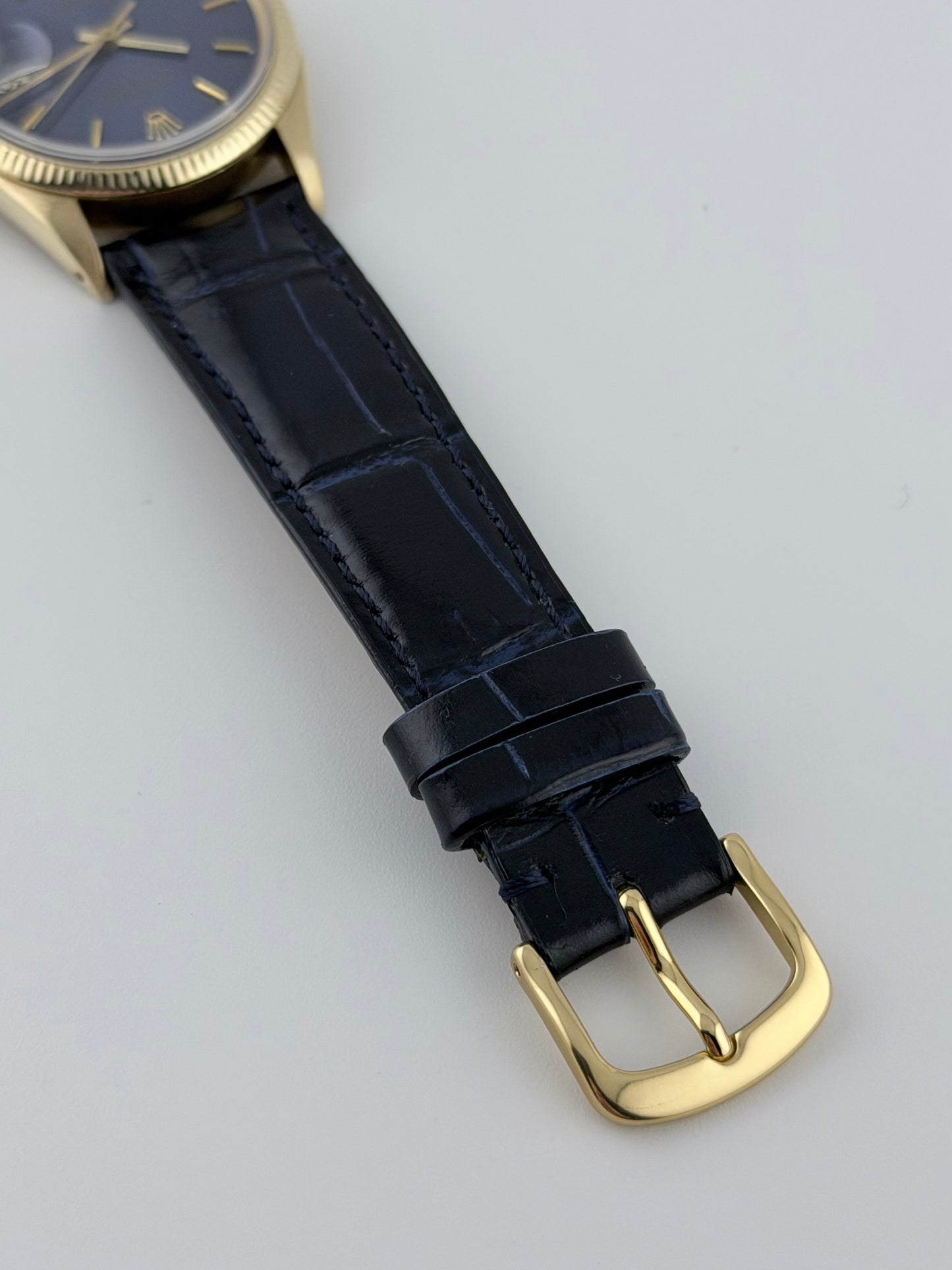 Rolex Oyster Perpetual Date Automatic - 1503 - Solid 14kt Gold - Rare Blue Dial