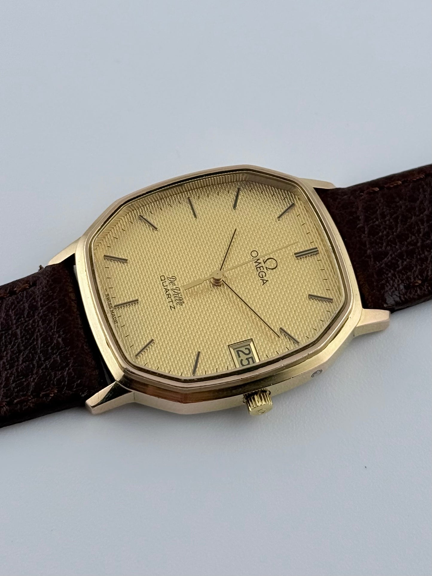 Omega De Ville Tank Quartz Date - 192.0048 - Textured Dial