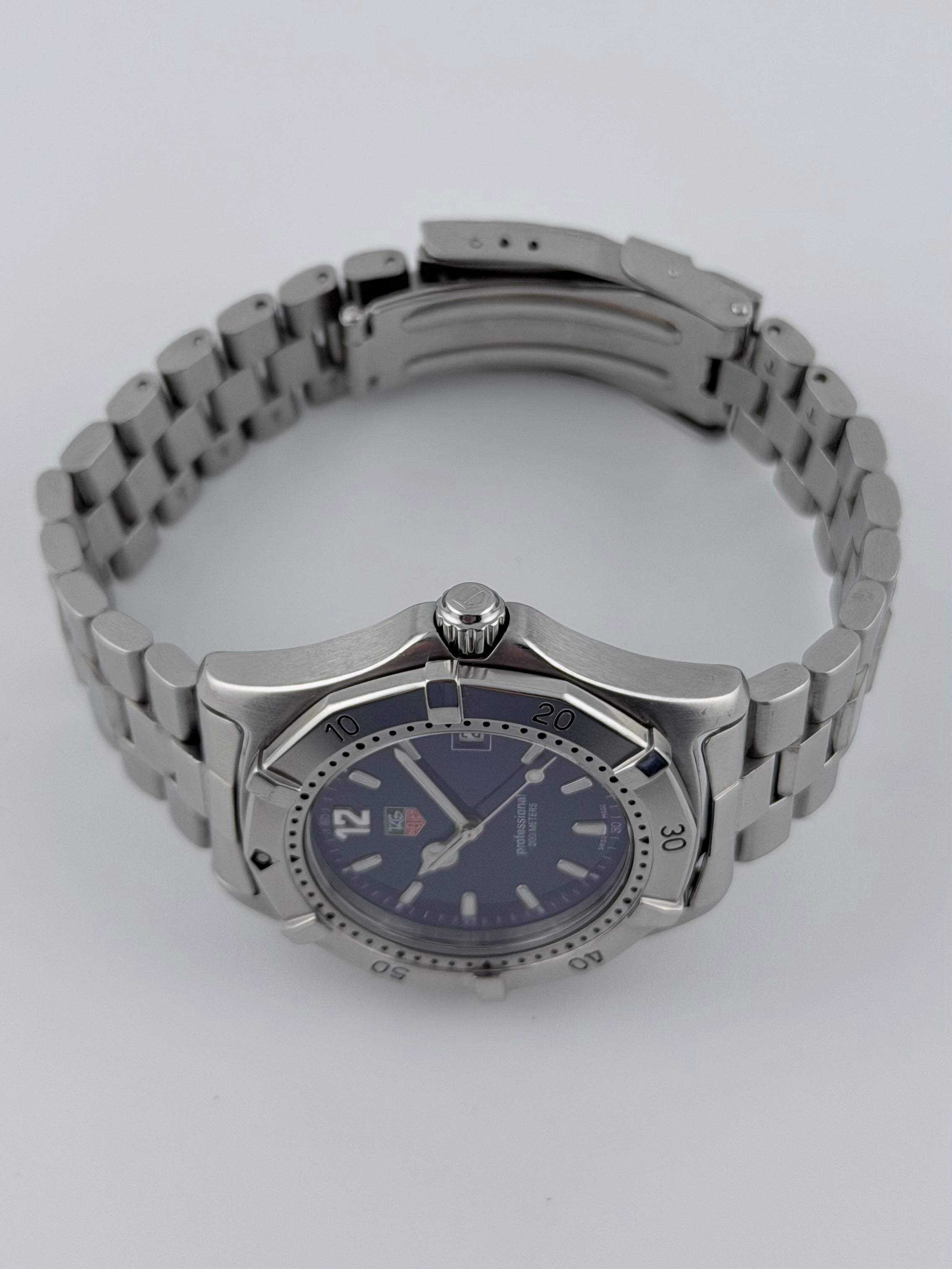 Tag Heuer Professional 200 Quartz Date - WK1113-0 – The Wrist Watcher