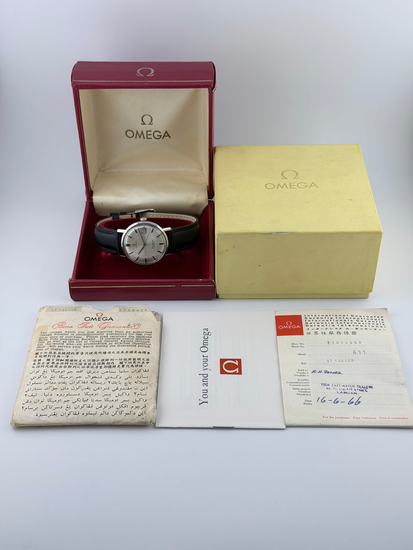 Omega Seamaster DeVille Manual Wind 136.020 - Rare Crosshair Dial - Box and Papers