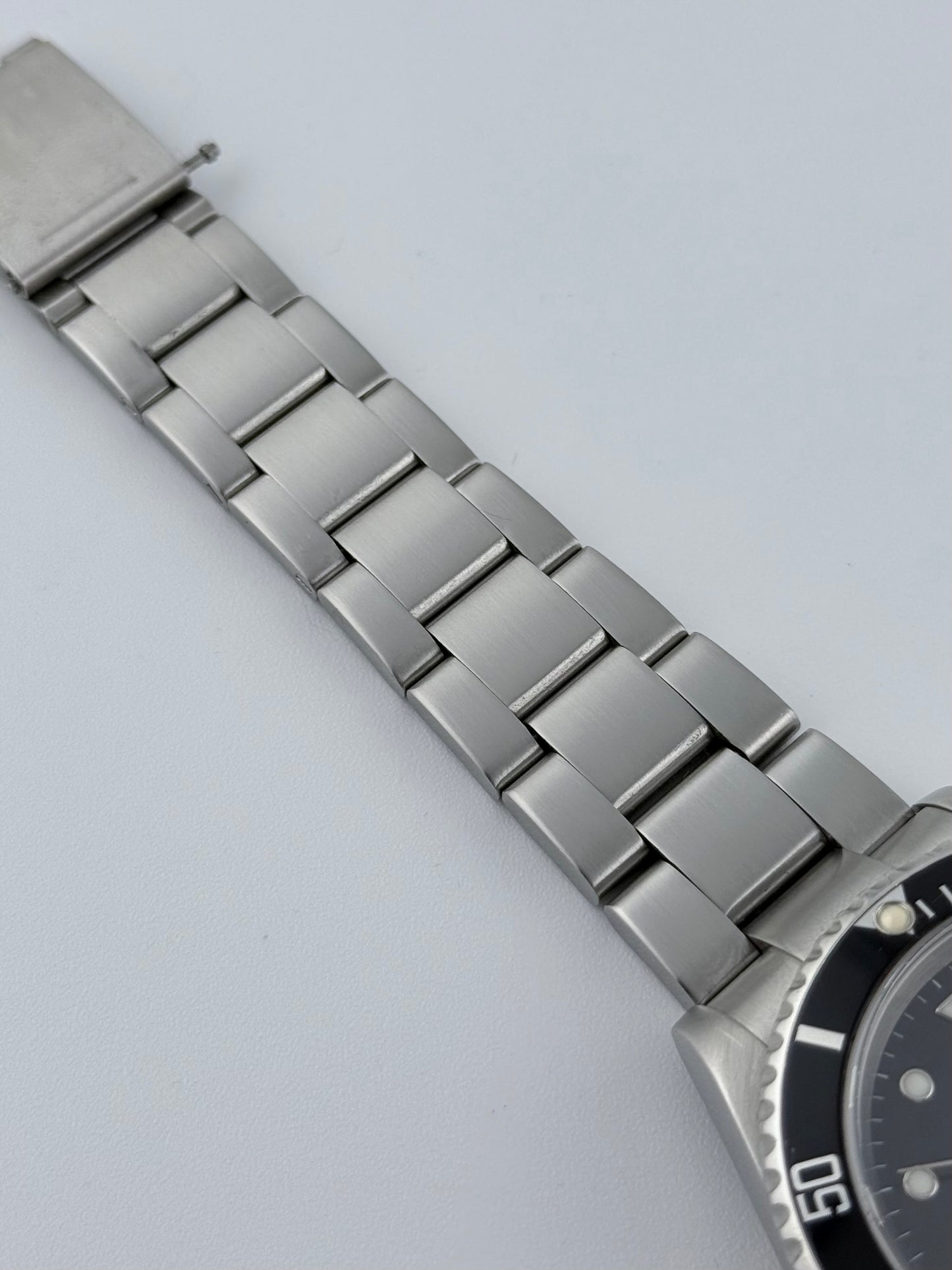 Rolex Oyster Perpetual Submariner Date - 16610 - Box and Papers - Collectors Set
