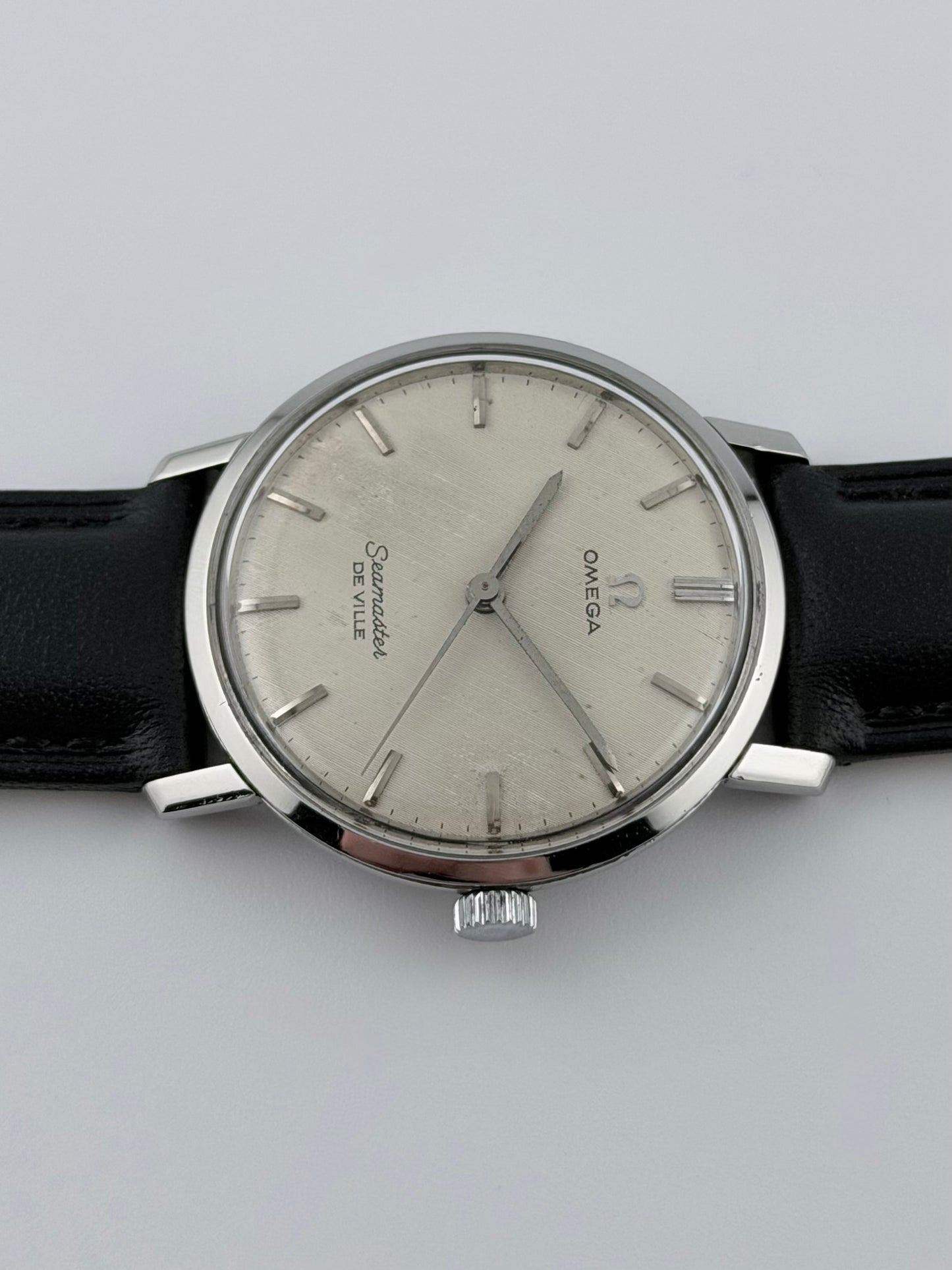 Omega Seamaster De Ville - White Linen Dial - 135.020