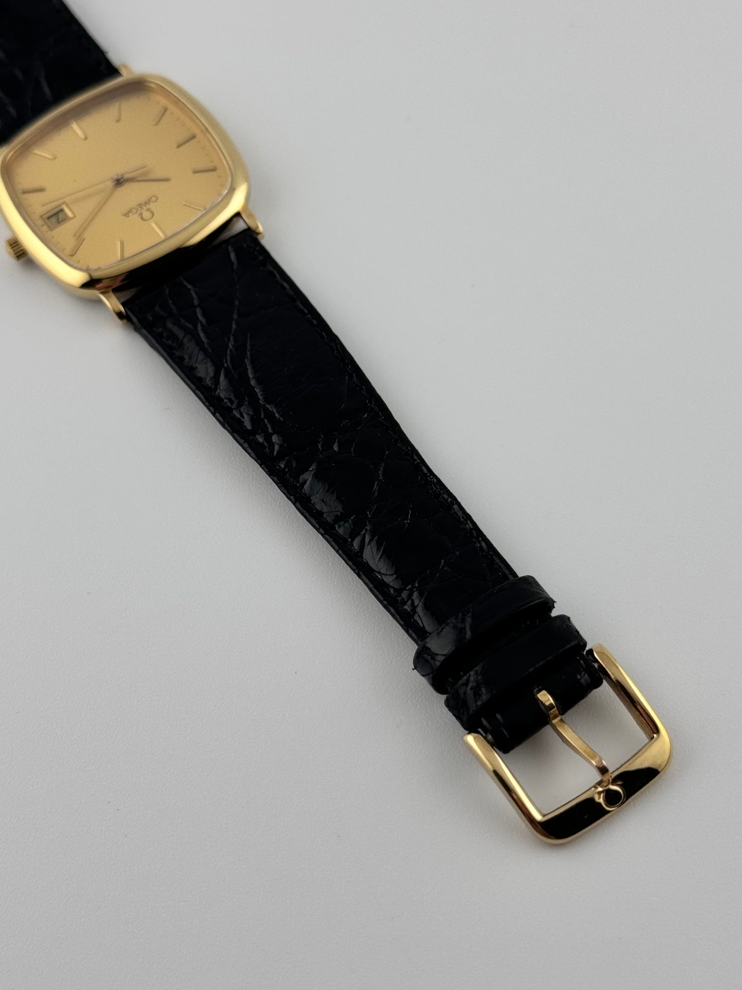 Omega De Ville Tank Quartz Date 196.0317.1 - Box and Papers