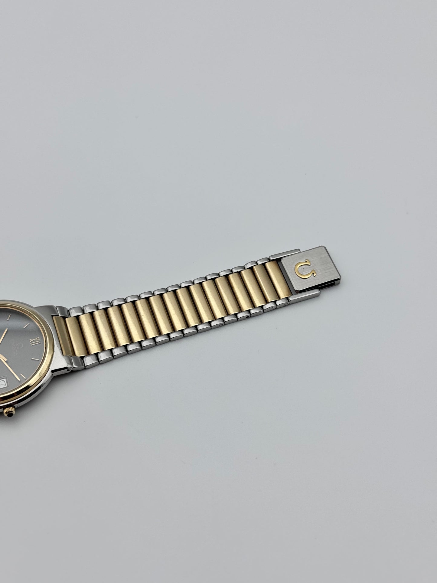 Omega De Ville Quartz Date 196.0256  - Original Bracelet