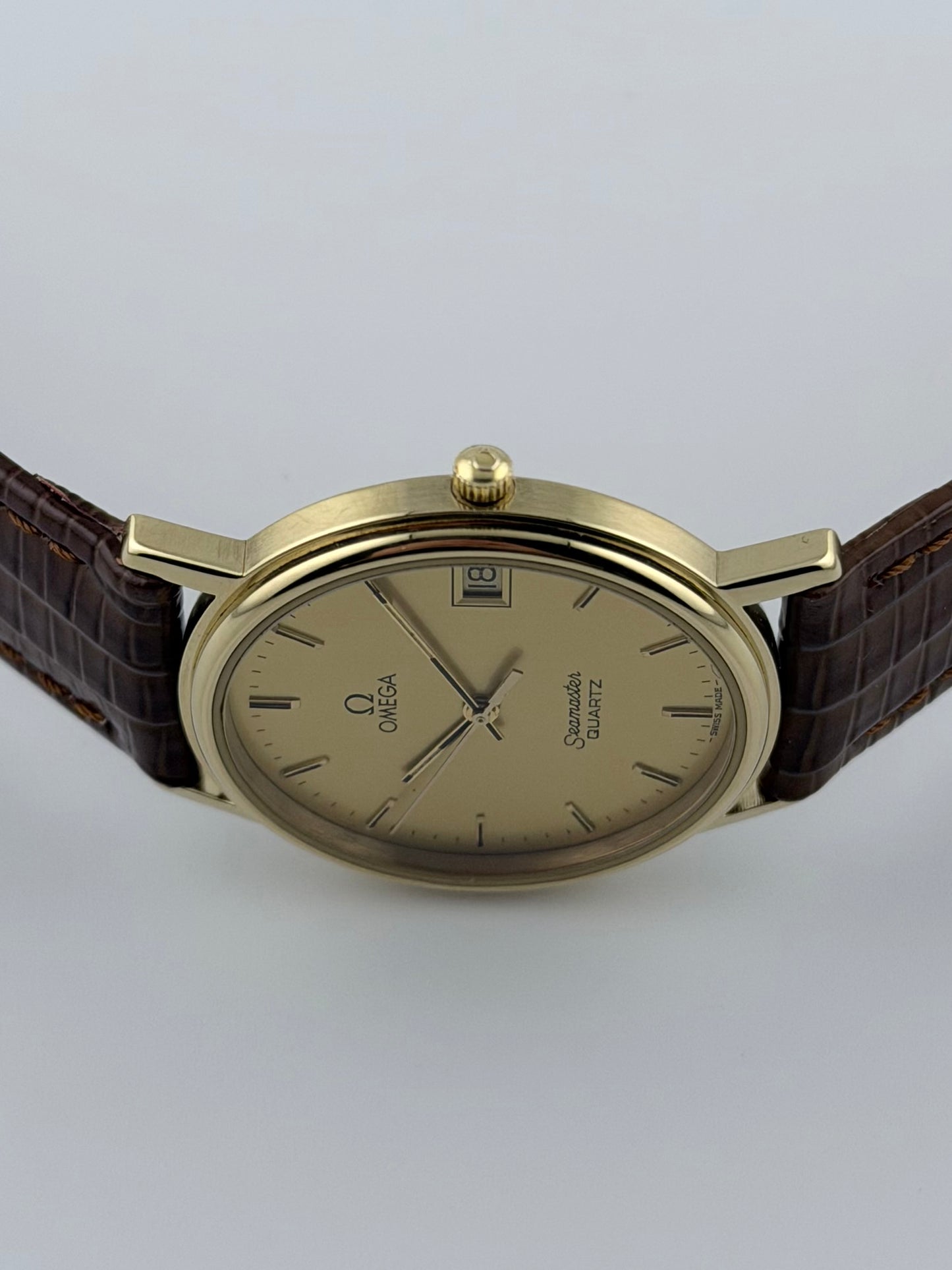 Omega Seamaster Quartz Date - 196.0266