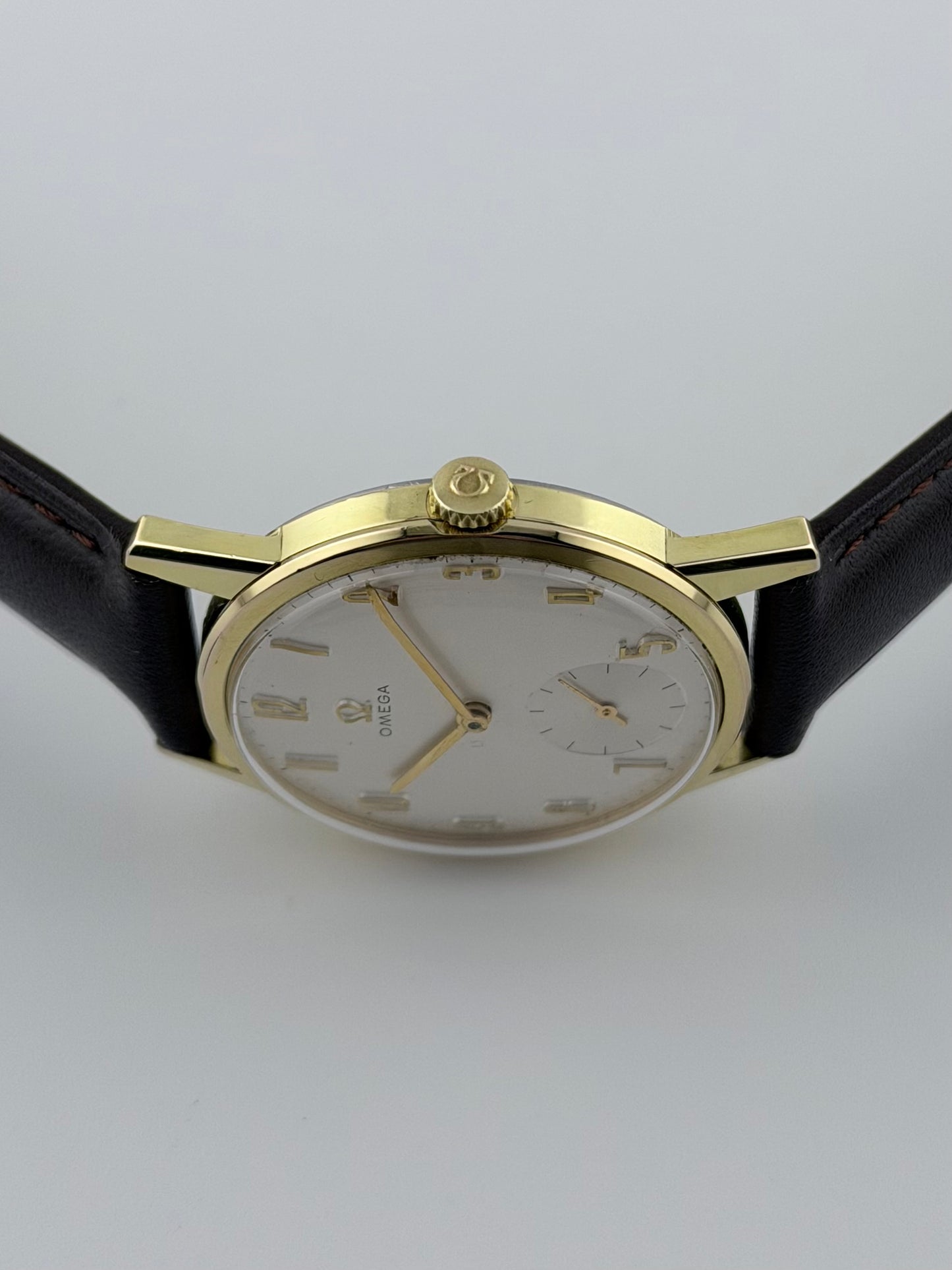 Omega Sub Seconds Manual Wind - 121.001-63
