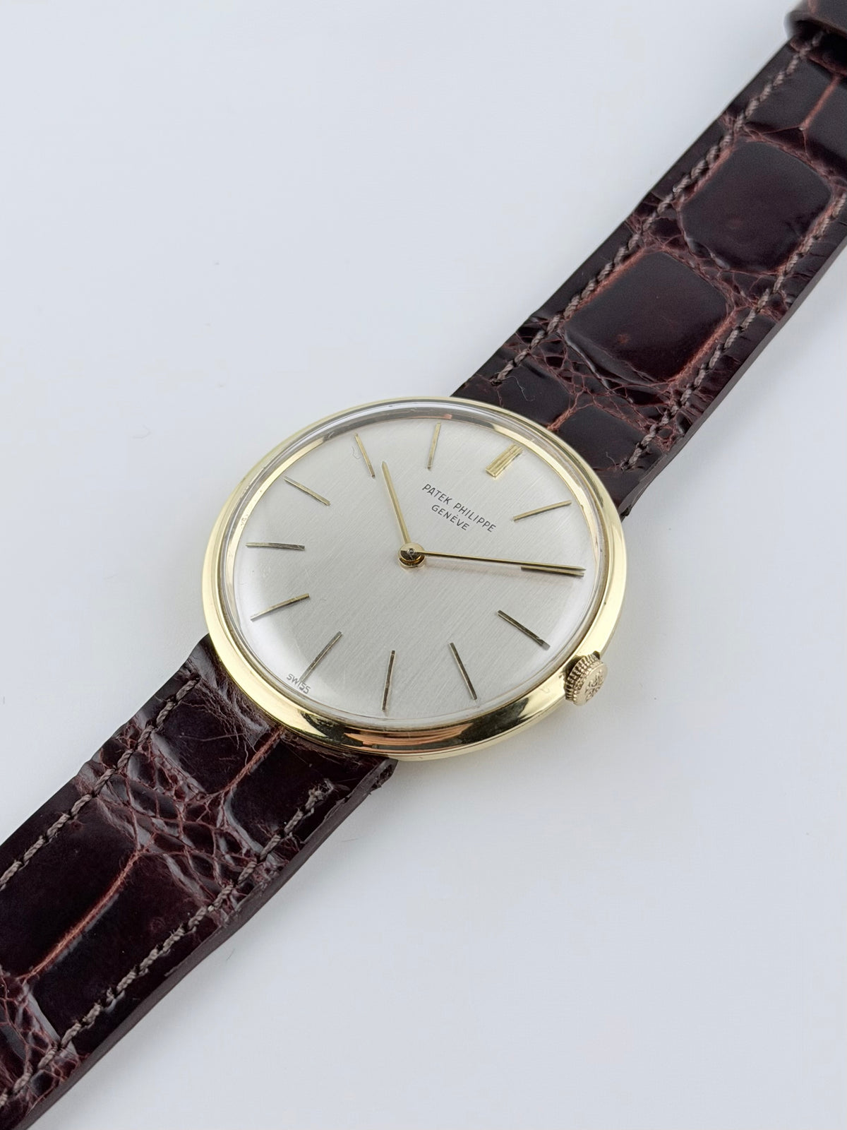 Patek Philippe Calatrava 2591 Manual Wind - Solid 18ct Gold