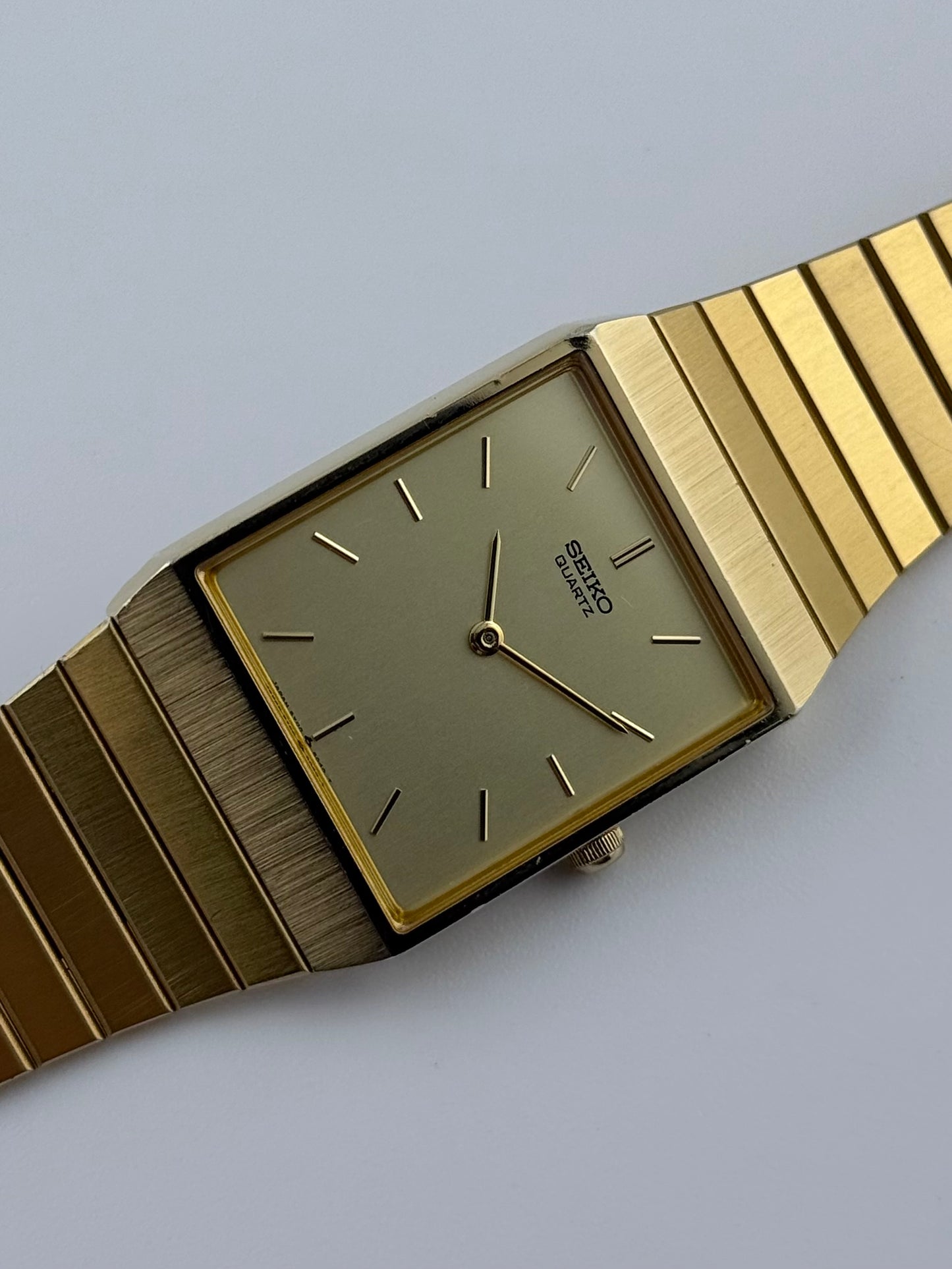 Seiko Tank Quartz 5Y00-5020 with BOX