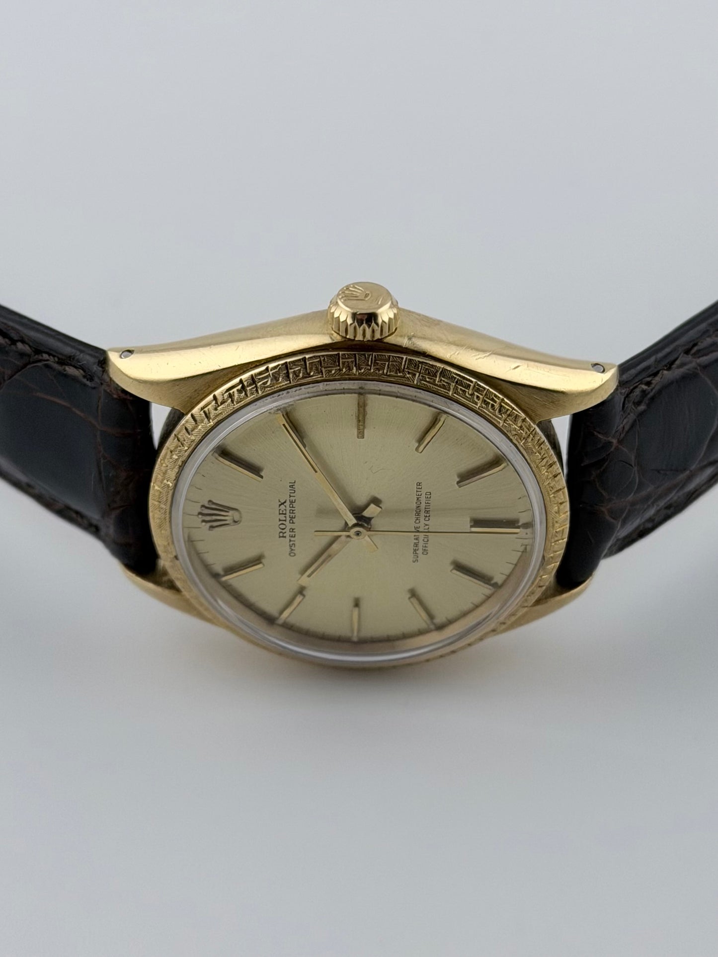 Rolex Oyster Perpetual Automatic 18kt Gold - 1030