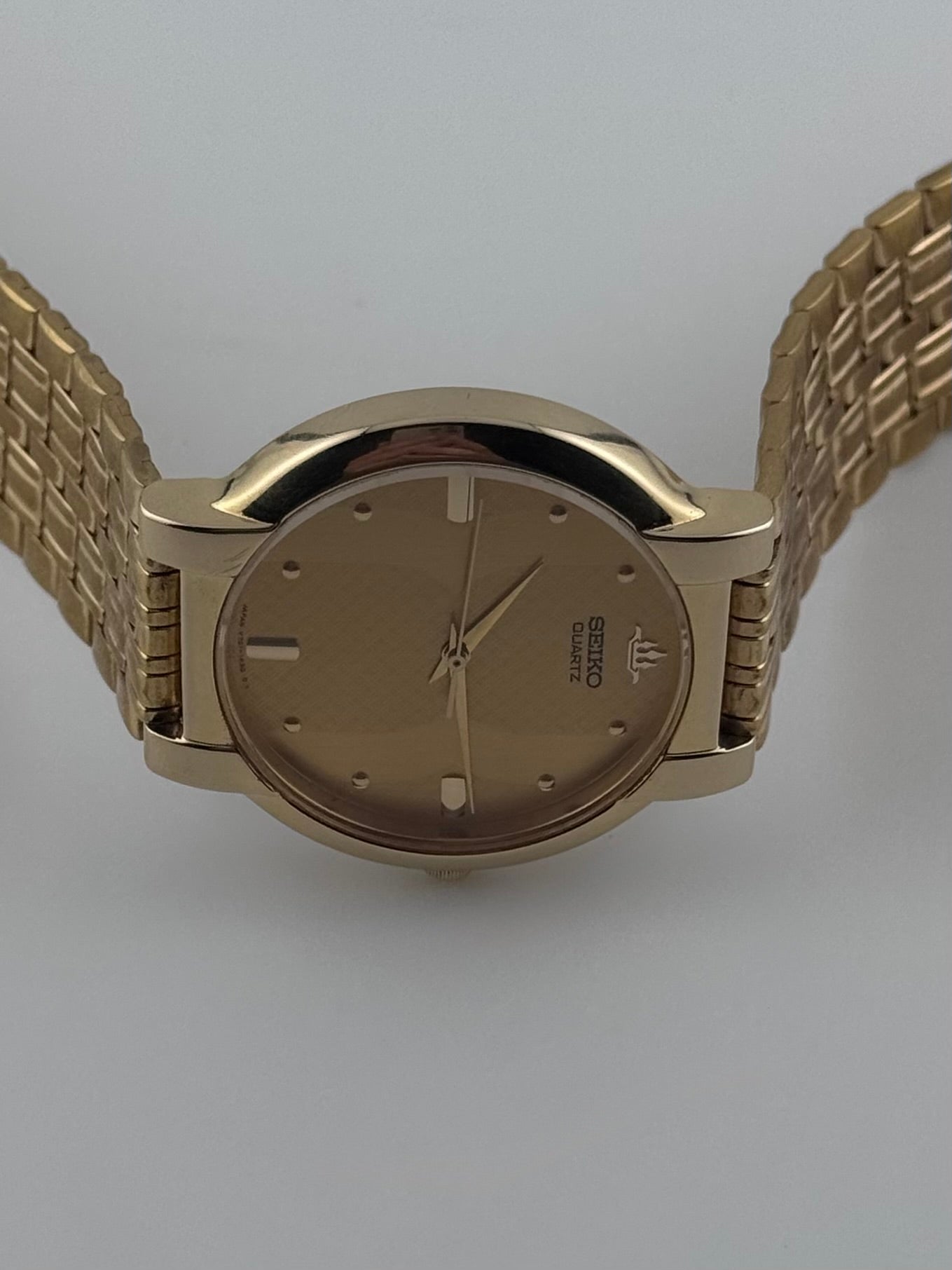 Seiko Quartz Galaxy - V701-6J20