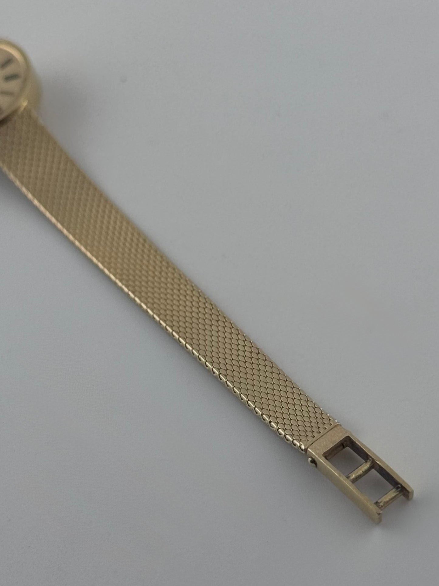Tudor 9ct Manual Wind 058708 - Ladies - RARE - with Box