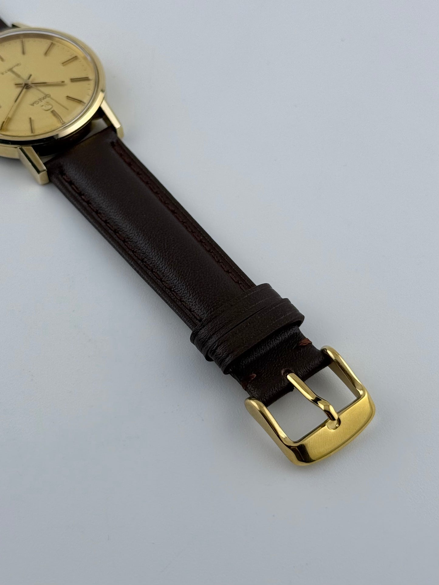 Omega Quartz Date - 196.0160