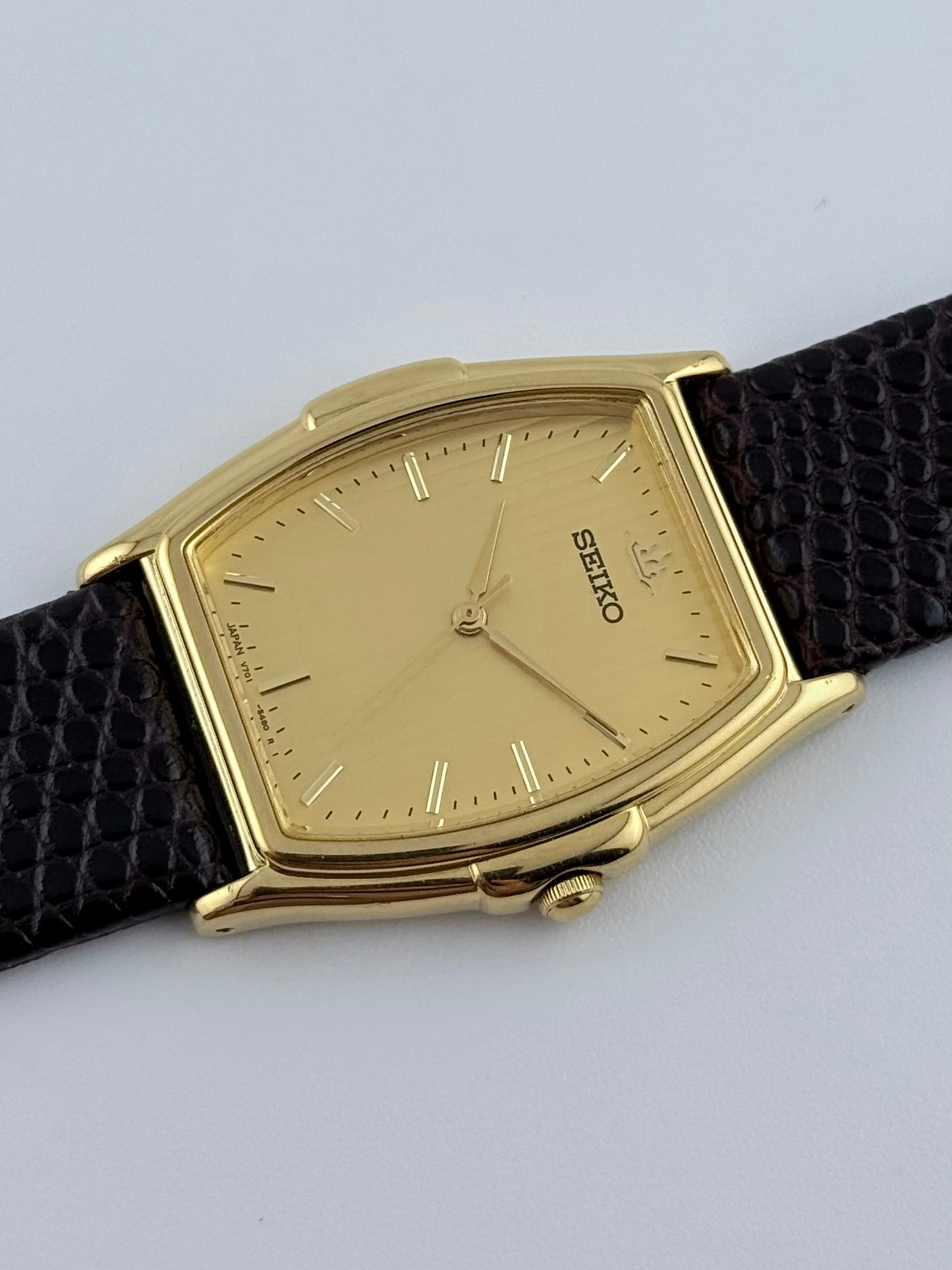 Seiko Tank Quartz - V701-5220