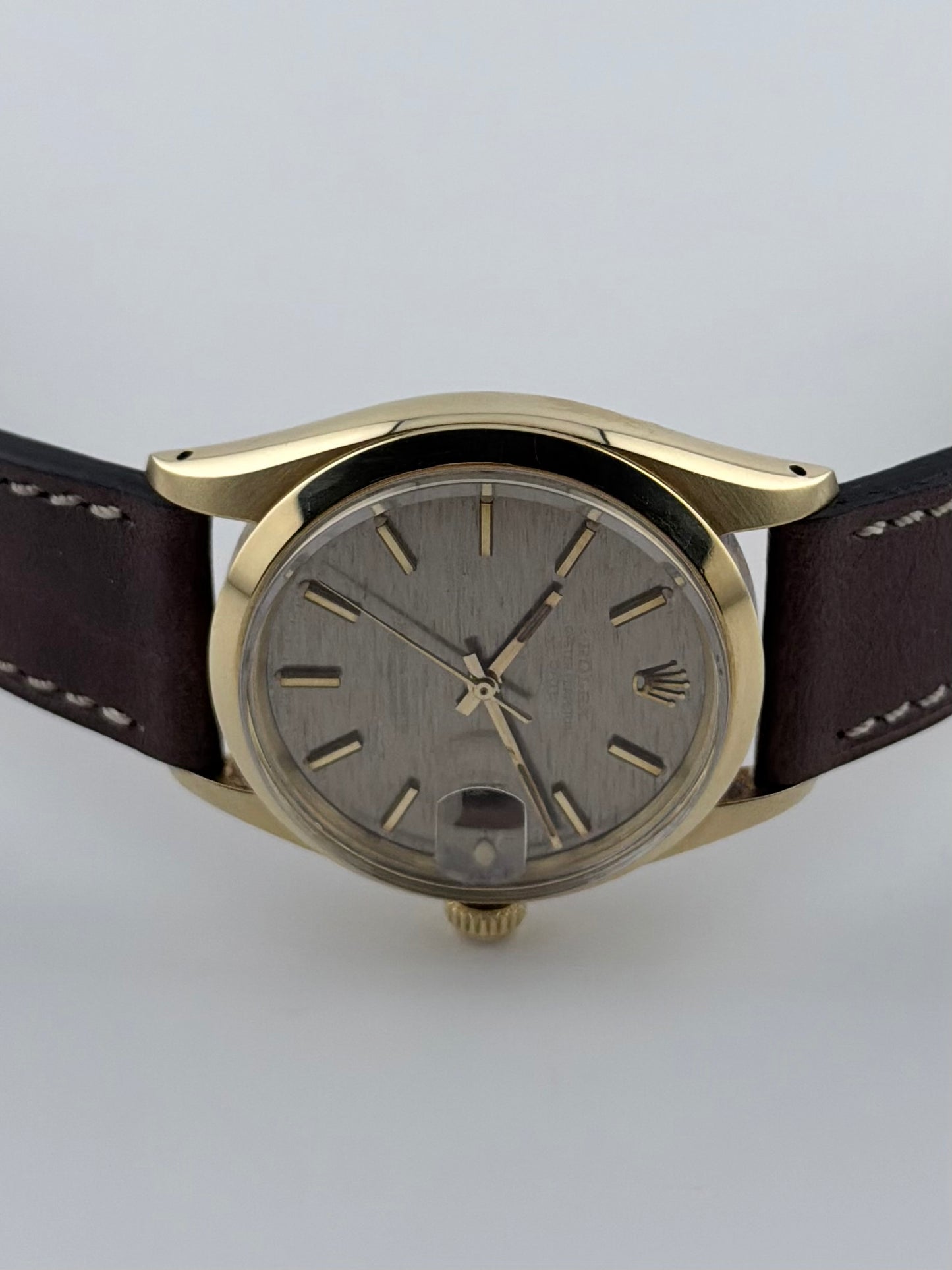 Rolex Oyster Perpetual Date Automatic - 1500 - 14k Gold - Rare Shantung Dial