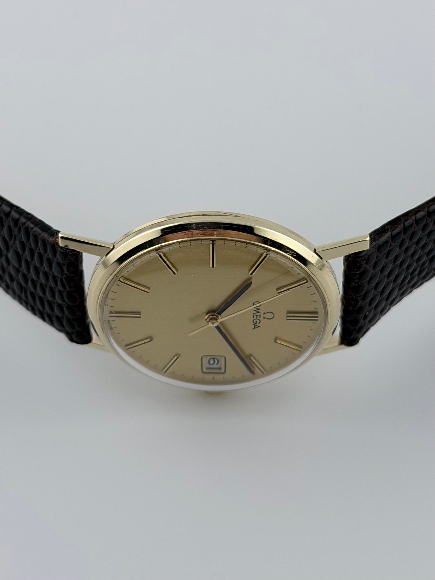 Omega Geneve Manual Wind 9ct Gold - 132.5017