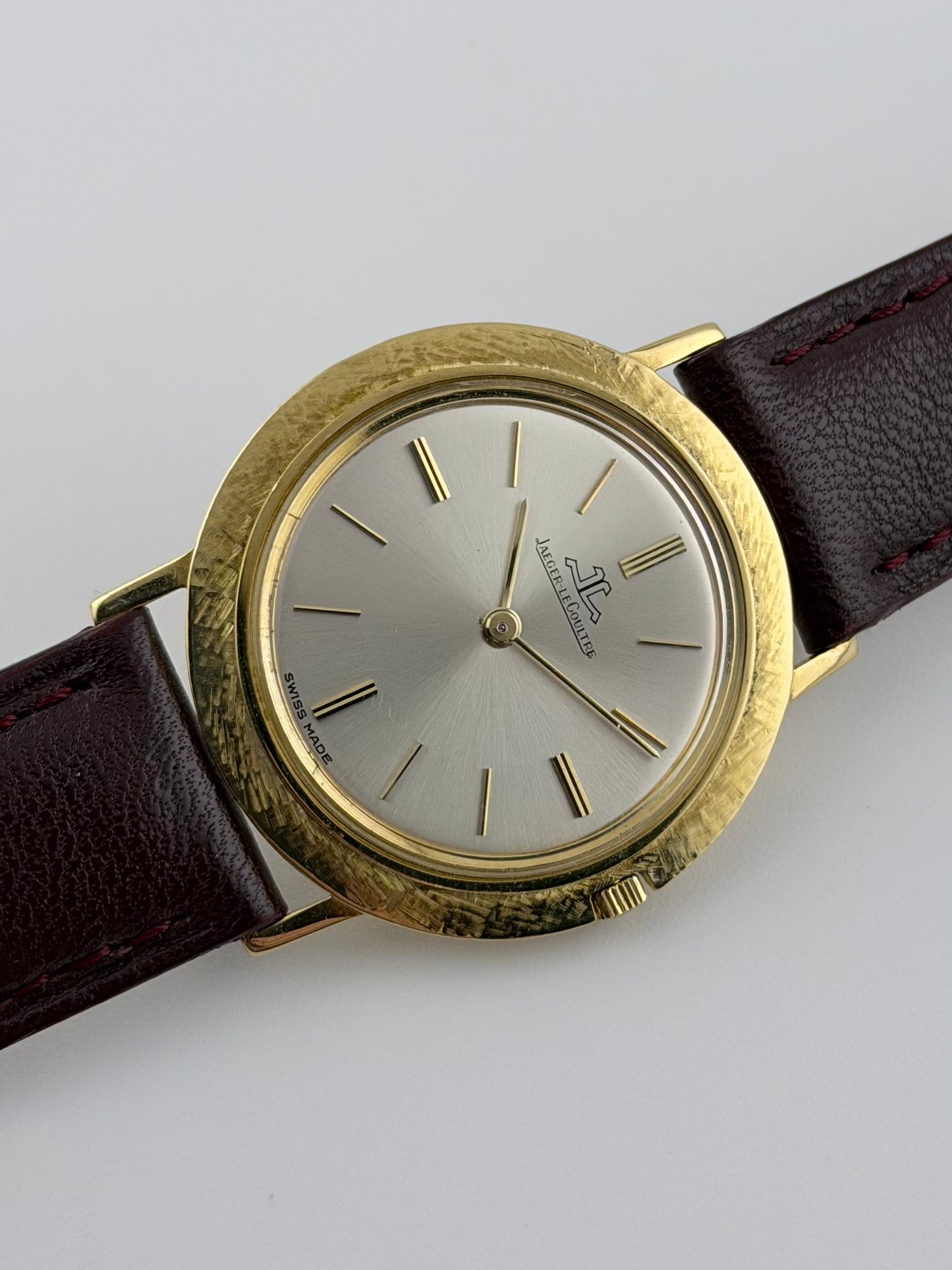 Jaeger LeCoultre Manual Wind Ultra Slim 18ct Gold - Rare Decorated Disco Volante - E414