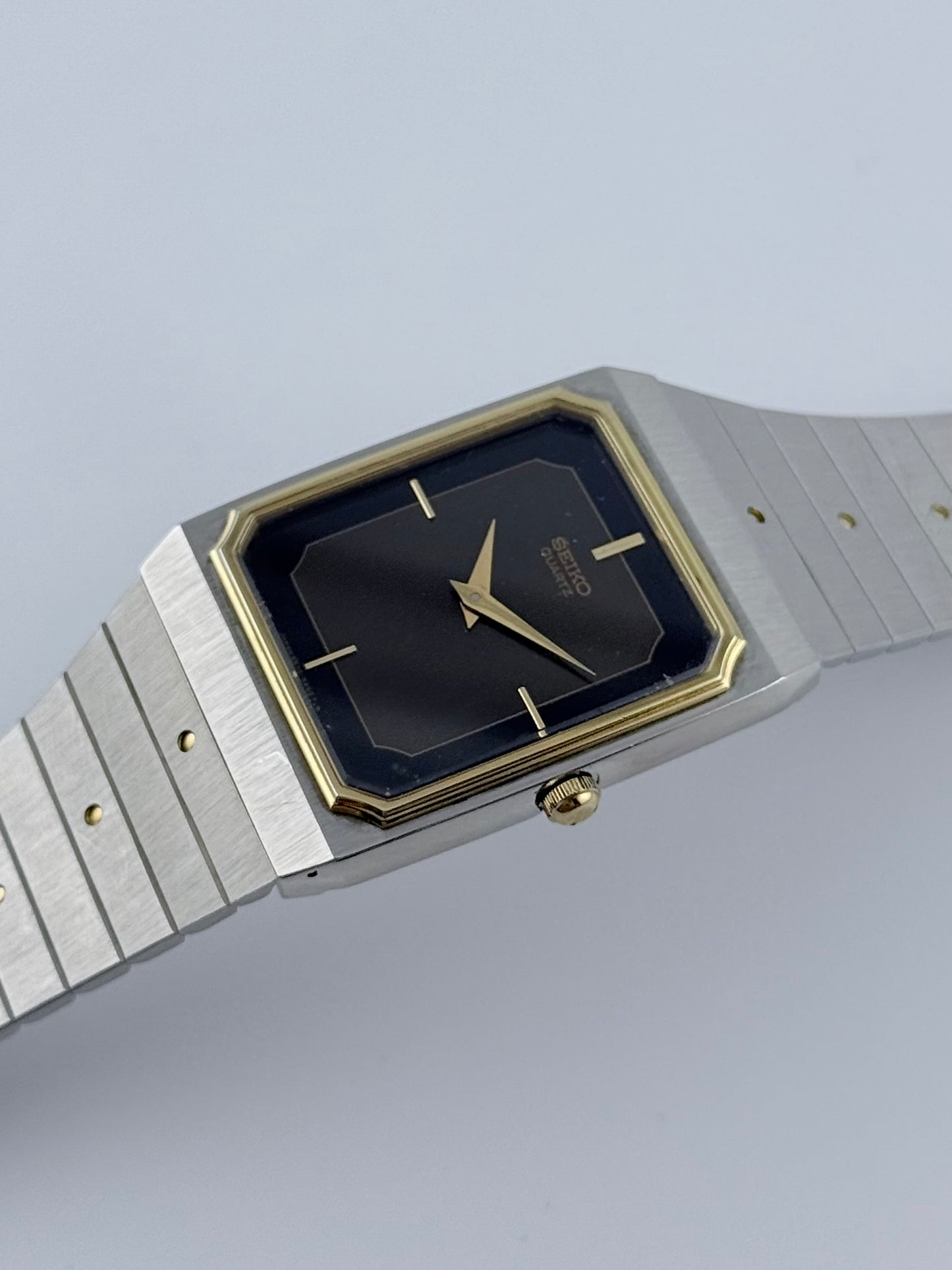 Seiko Tank Quartz 6430-5140