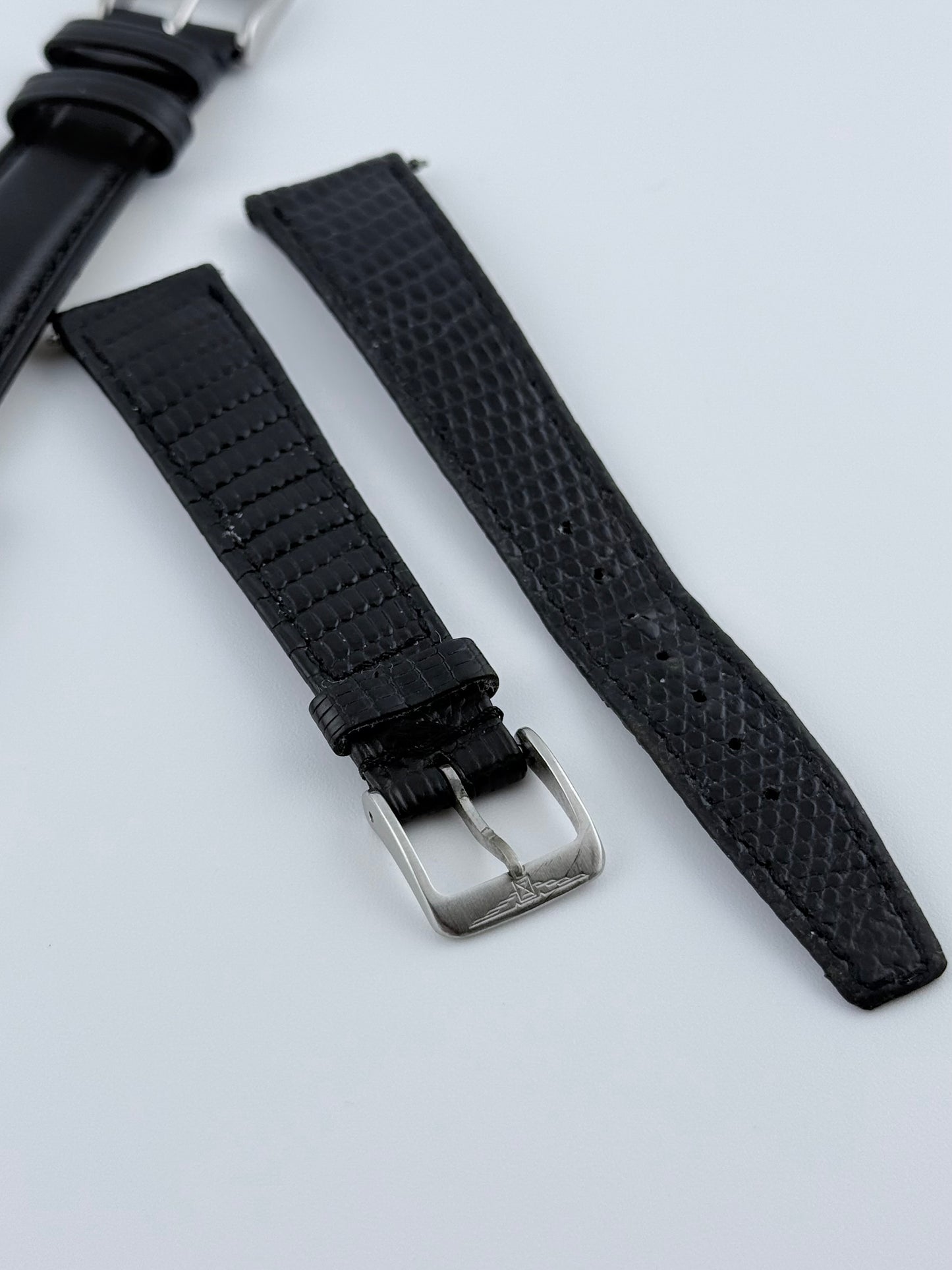 Longines Tank Quartz - L.717.2 - Black Dial