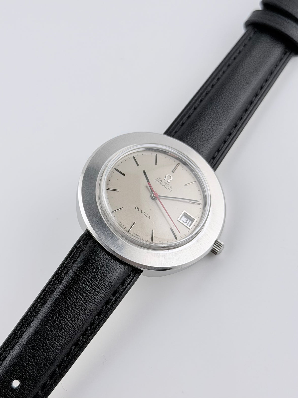 Omega De Ville Automatic Date 166.0094 - Rare UFO style