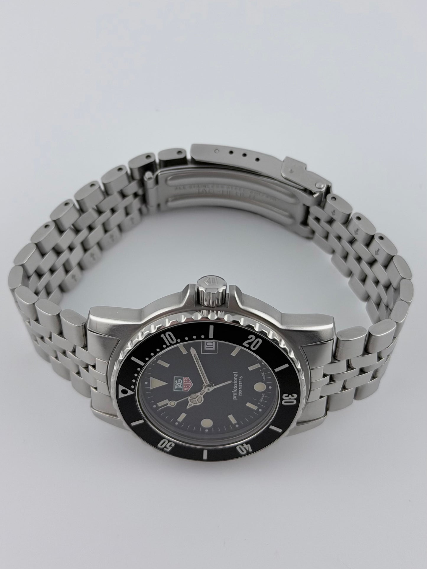 Tag Heuer Professional 200m Quartz Date - WD1210-G-20