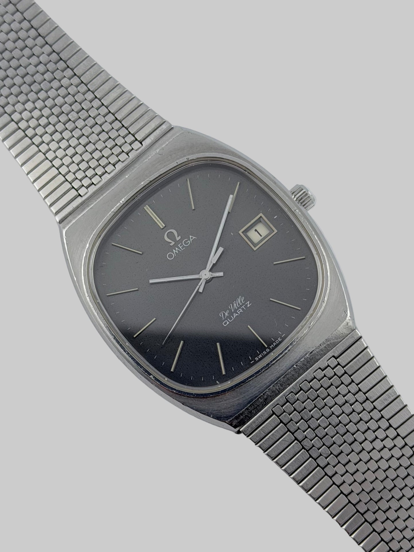 Omega DeVille Quartz Date 192.0035