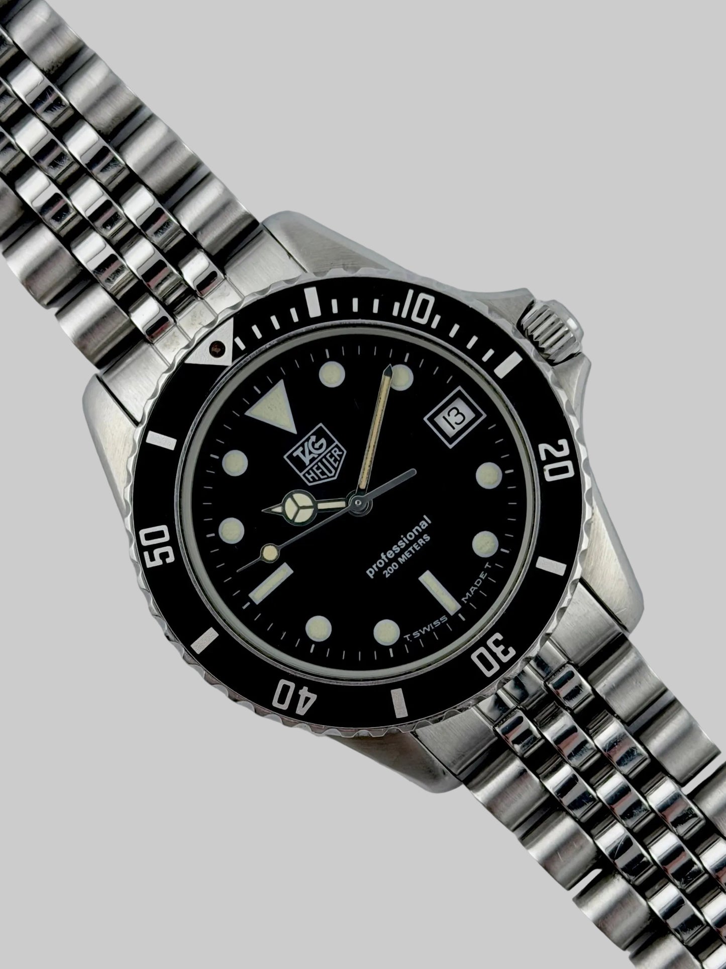 Tag Heuer Professional 1000 Quartz Date 200m 980.013B