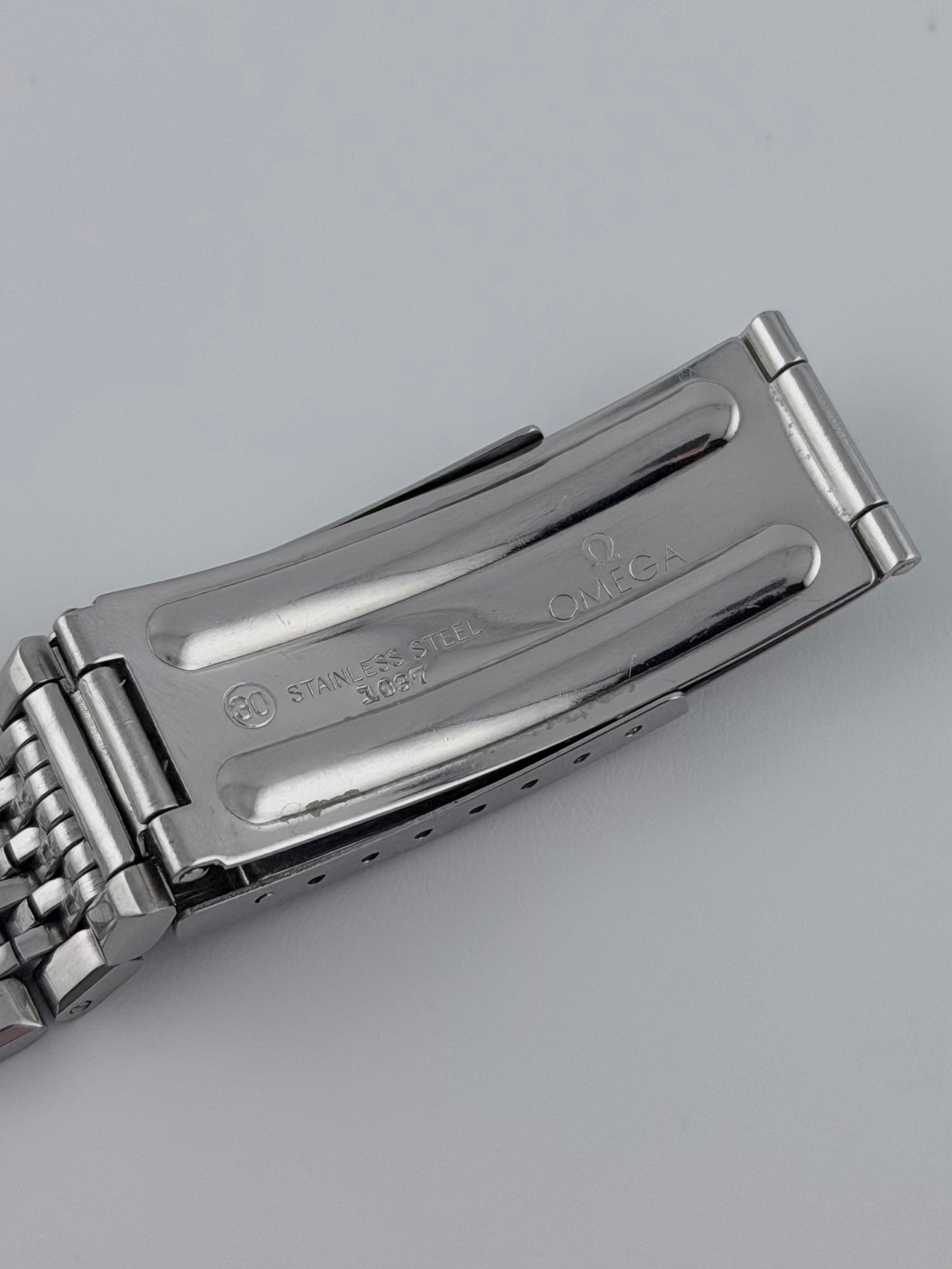 Omega Geneve Automatic Day-Date - 166.0117 - Original Bracelet