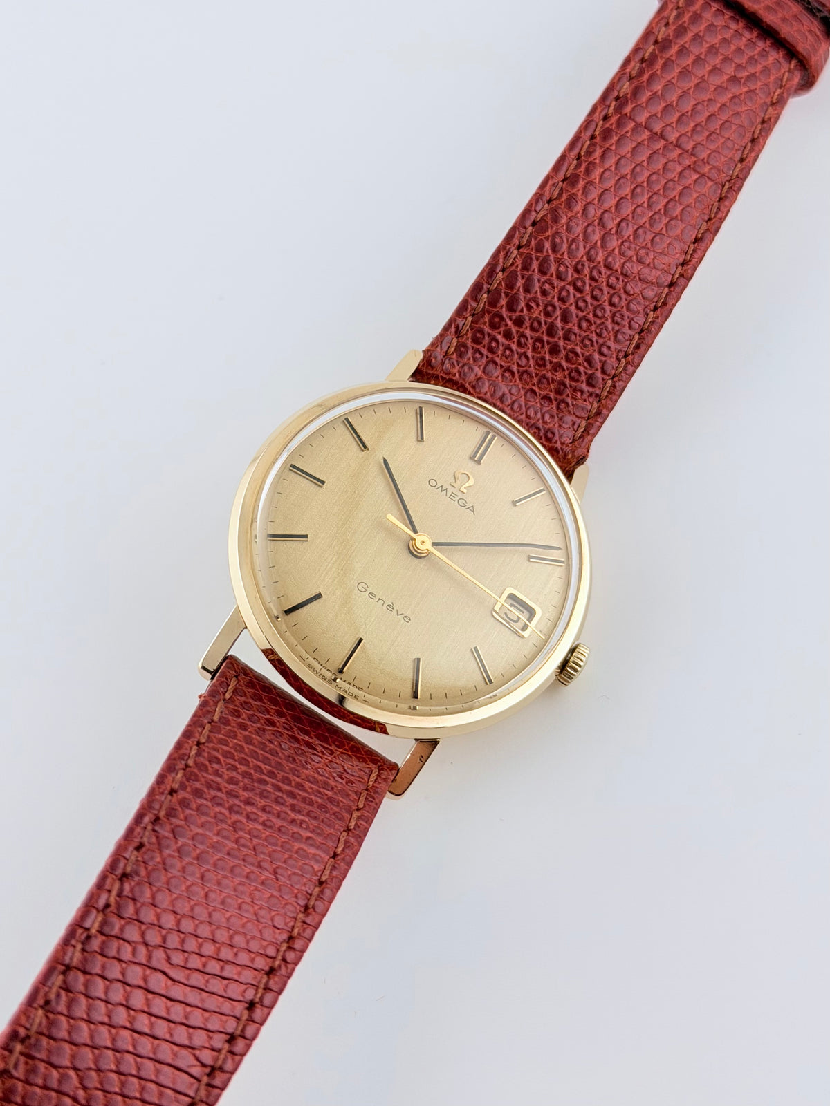 Omega Geneve Manual Wind  9ct Gold - 132.5016