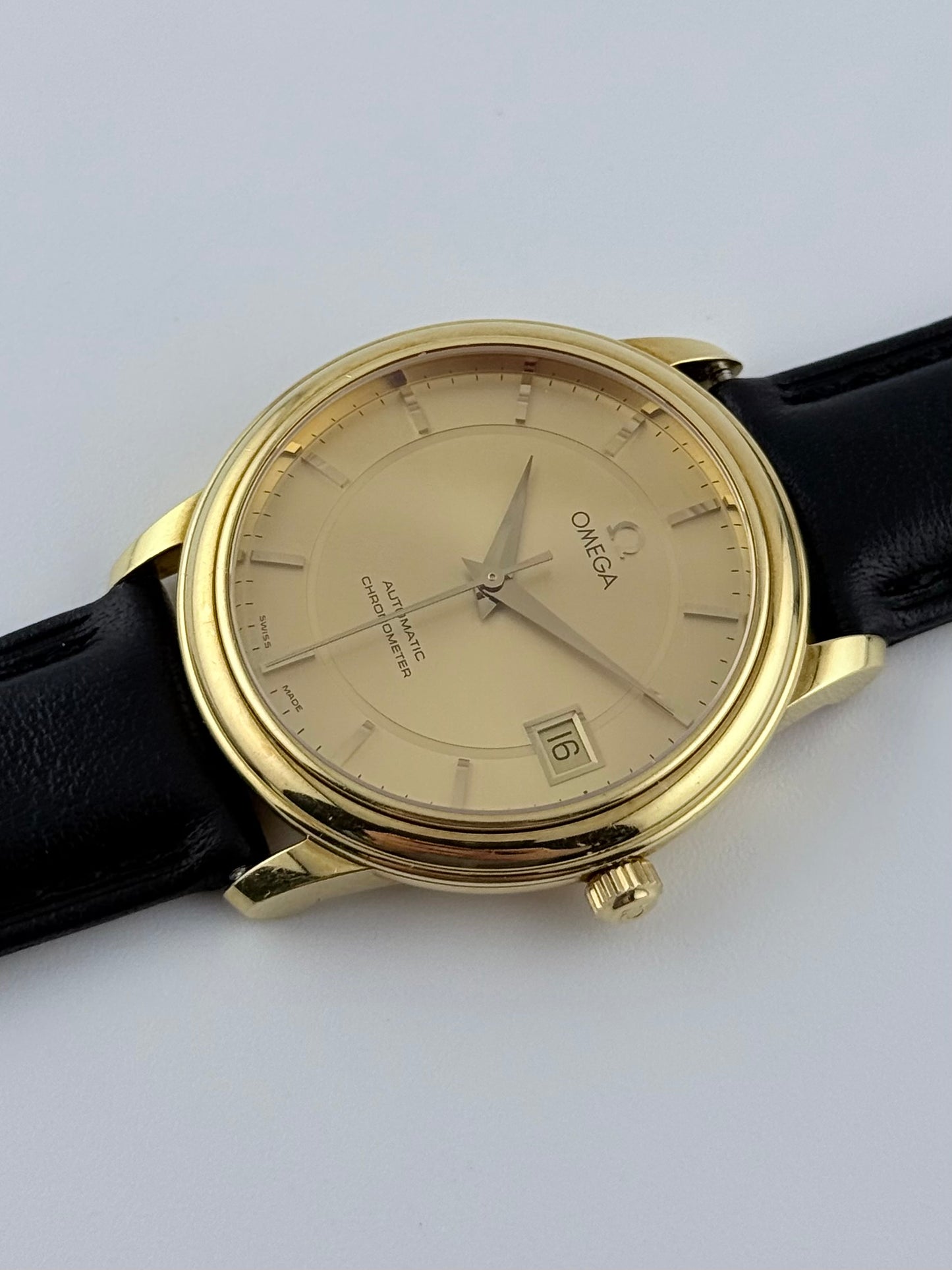 Omega Chronometer Automatic Date - Solid 18ct Gold - 4600.11