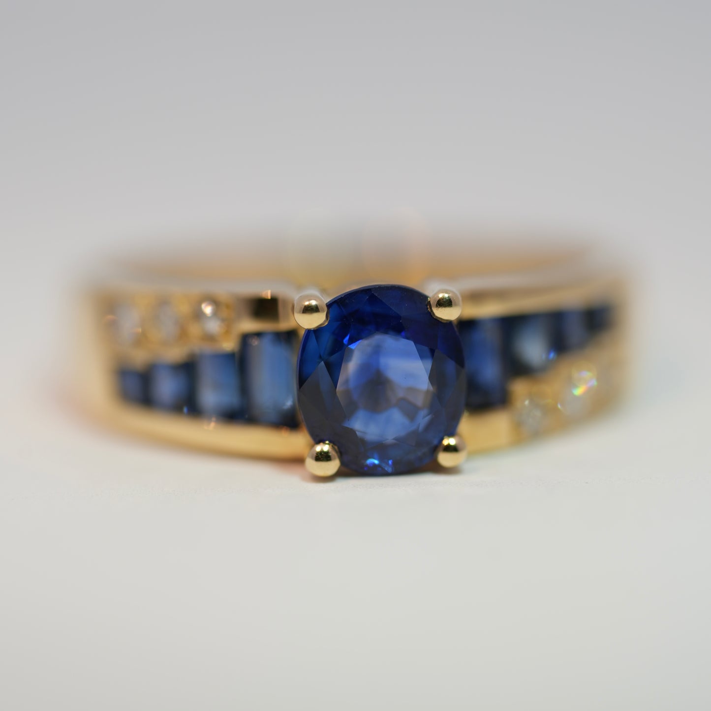 Sapphire & Diamond Staircase Ring 18k Gold