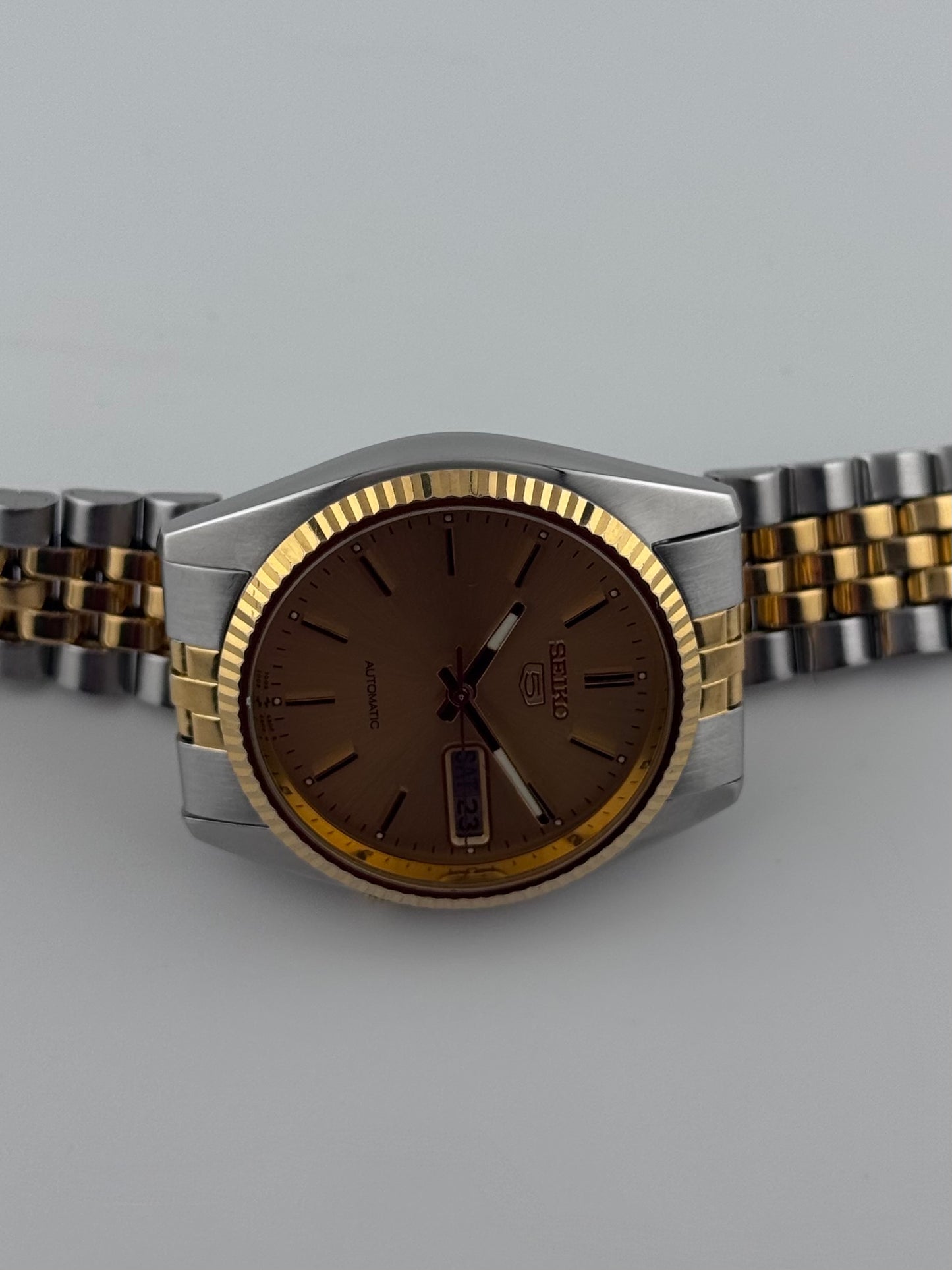 Seiko 5 Automatic Day Date just  - 7009-3110