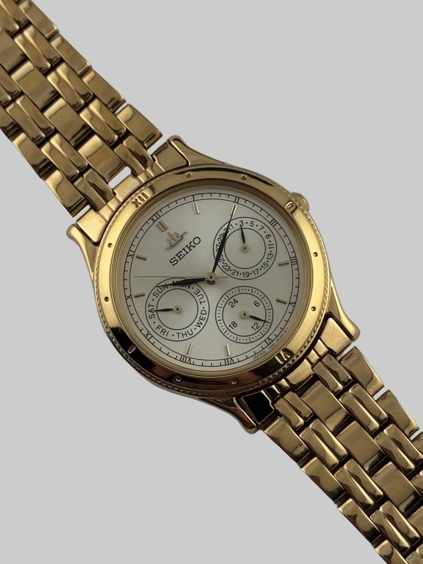 Seiko Quartz Galaxy - V33J-6B10