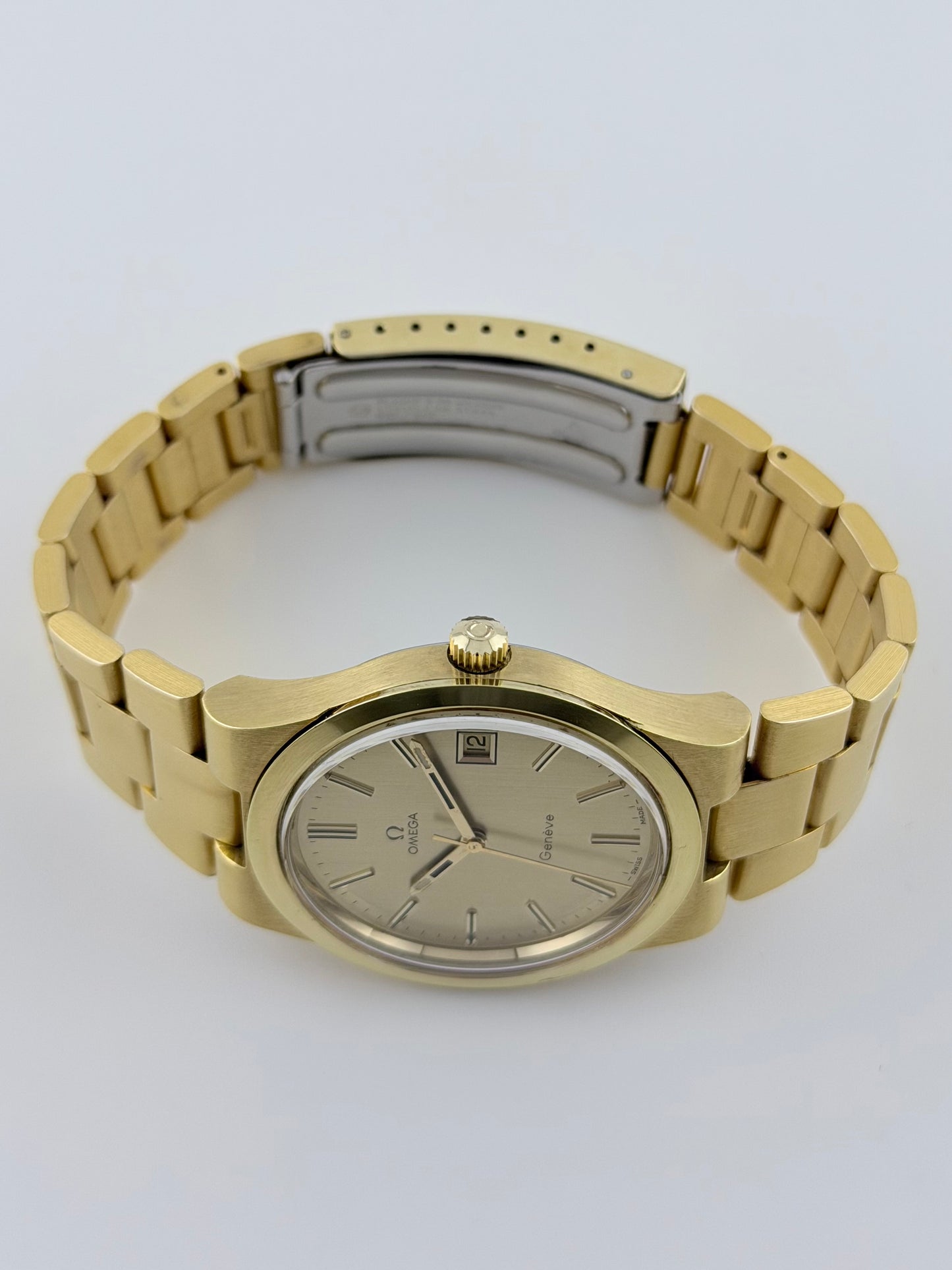 Omega Geneve Manual Wind Date - 136.0103 - Box and Papers!