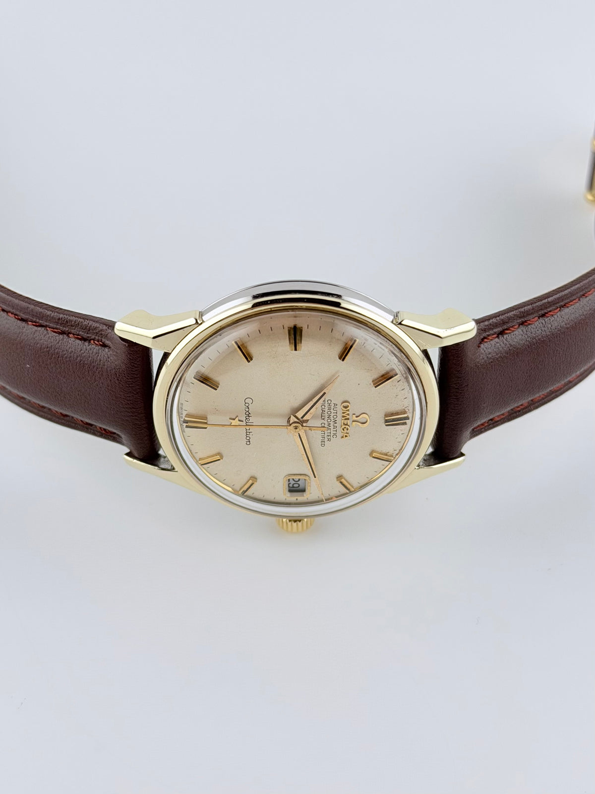 Omega Constellation Chronometer Automatic Date 168.005 - Dog Leg Lugs