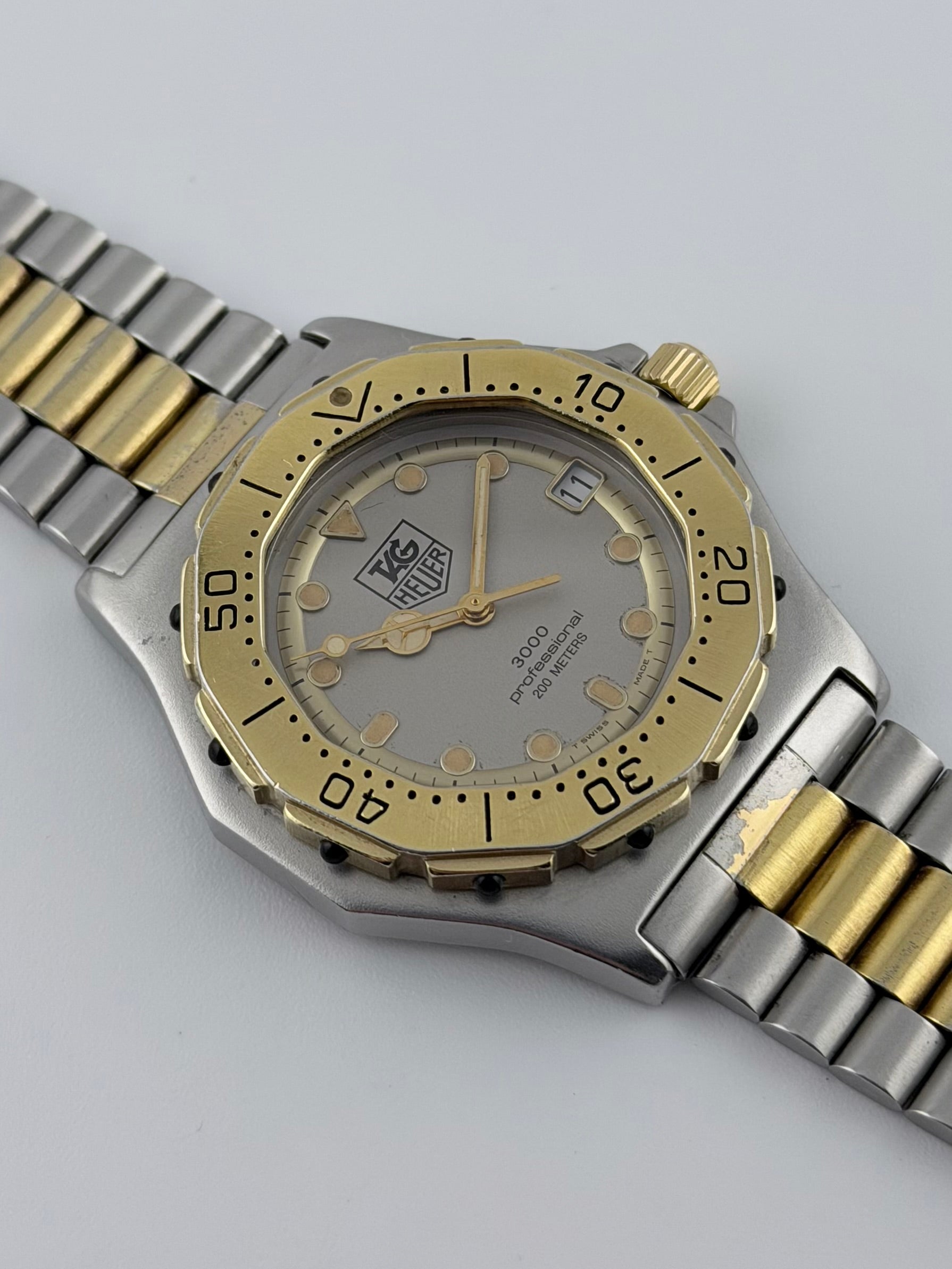 Tag Heuer Professional 3000 Quartz Date - 934.206 – The Wrist Watcher