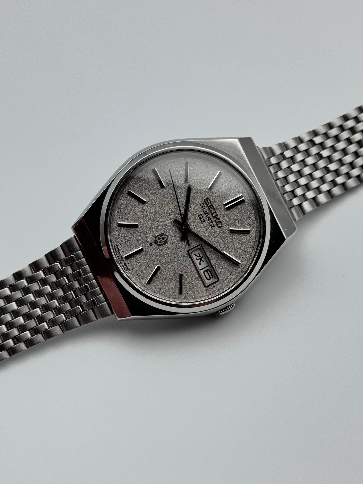 Seiko QZ Quartz JDM - 0923-8040 - Rare Frosted Dial