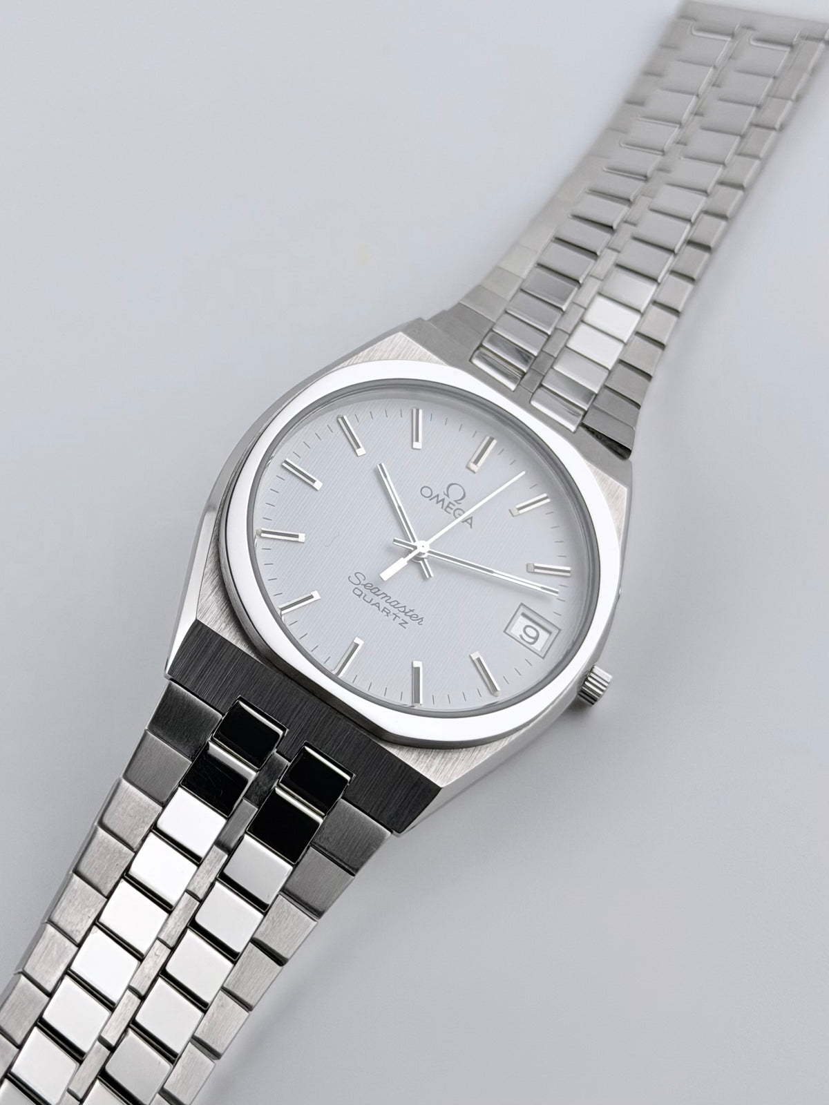 Omega Seamaster Quartz Date 196.0225 - Near mint!