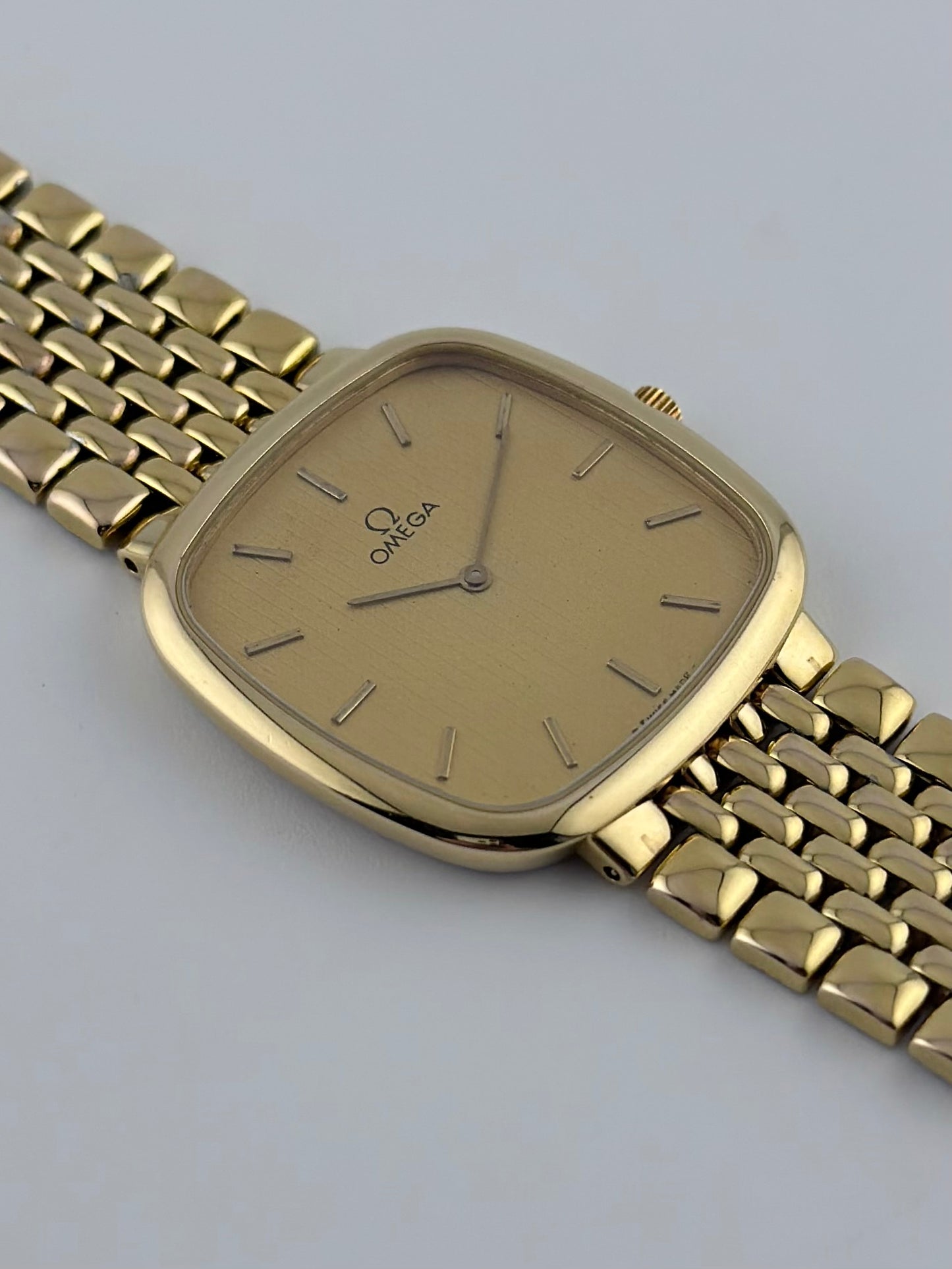 Omega DeVille Quartz 395.0877.2 - Tapestry Dial - Original Bracelet