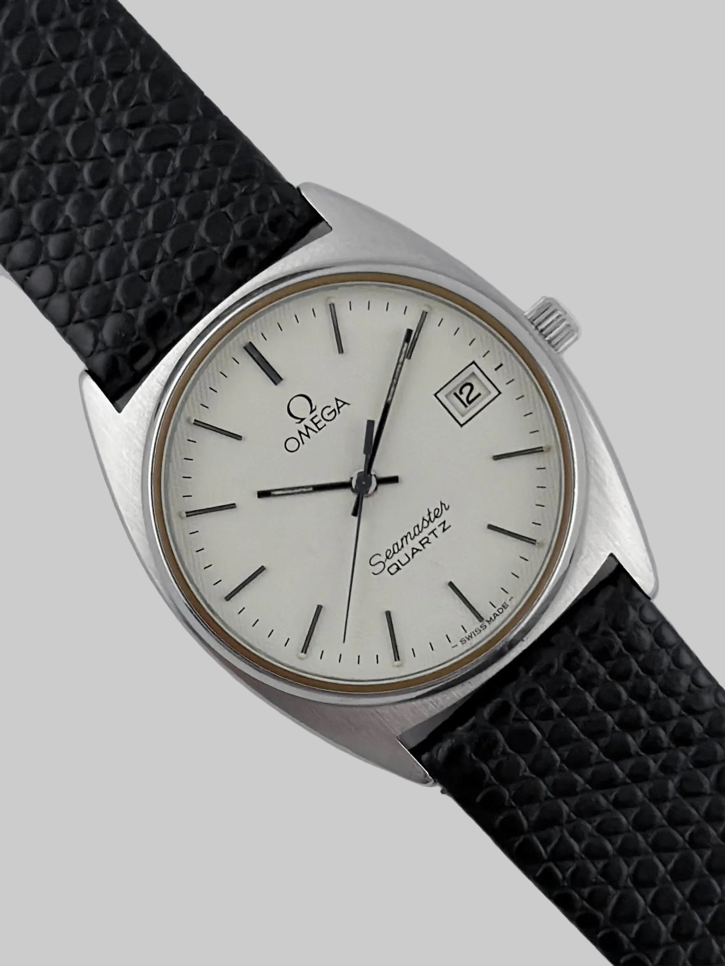 Omega Seamaster Quartz Date 196.0186 - Waffle Dial