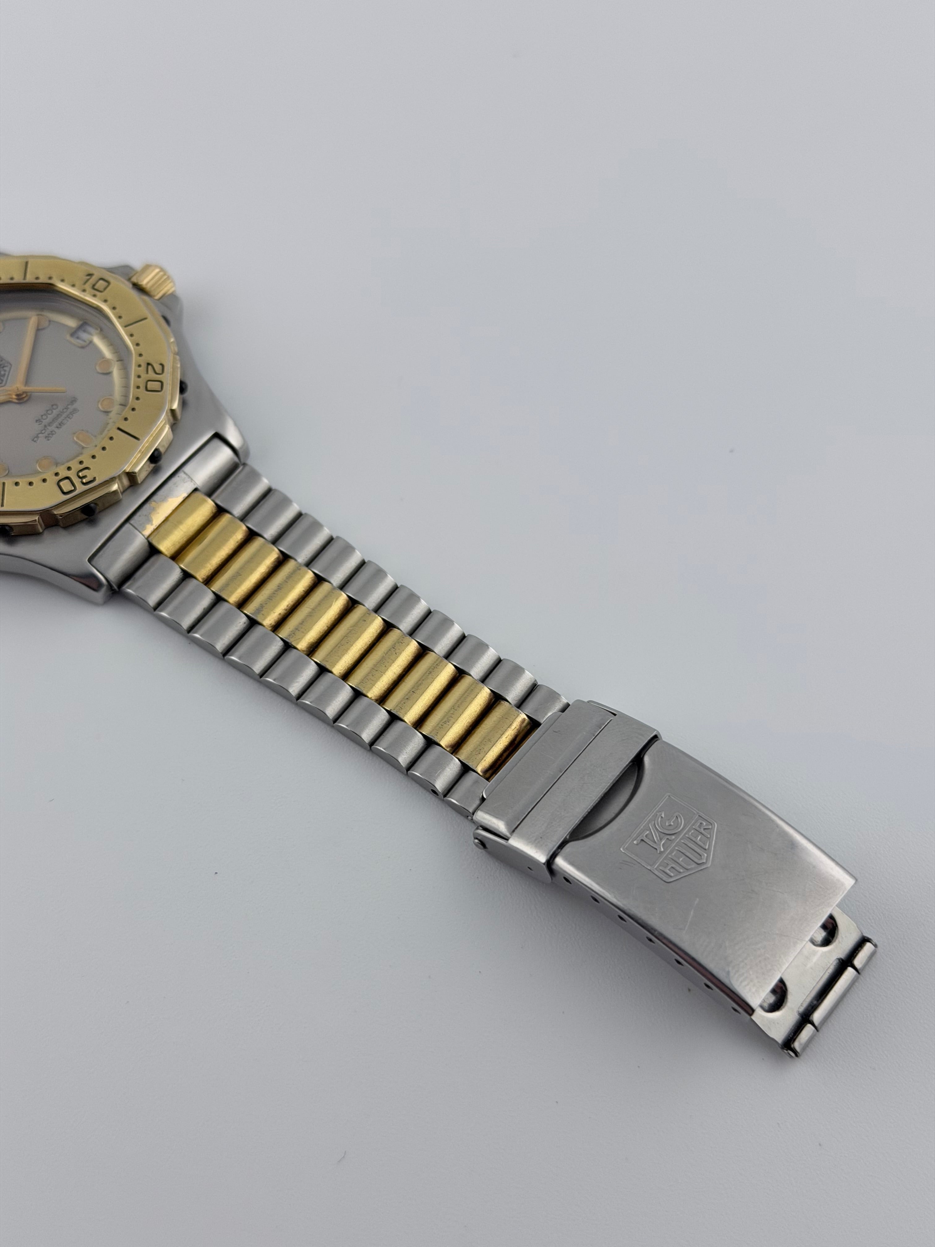 Tag Heuer Professional 3000 Quartz Date - 934.206 – The Wrist Watcher